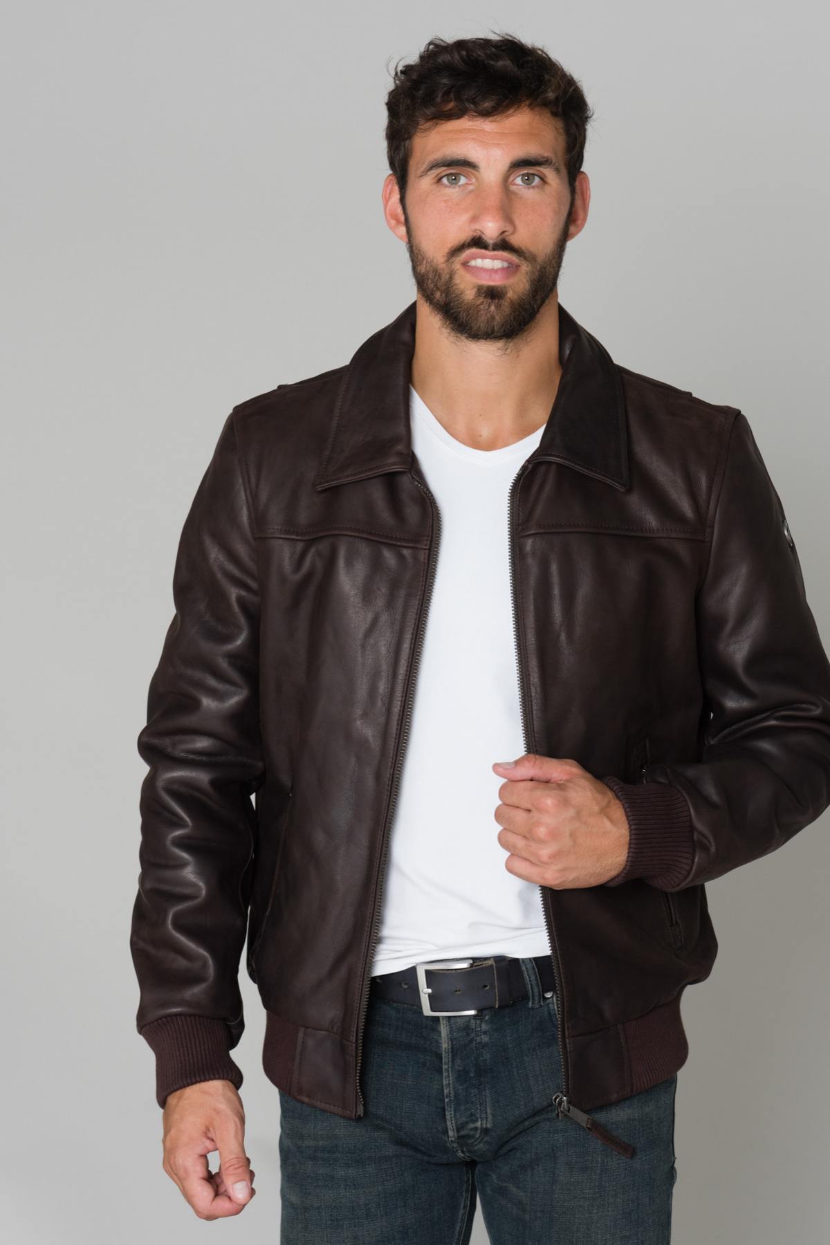 Men's brown leather jacket - Image n°1