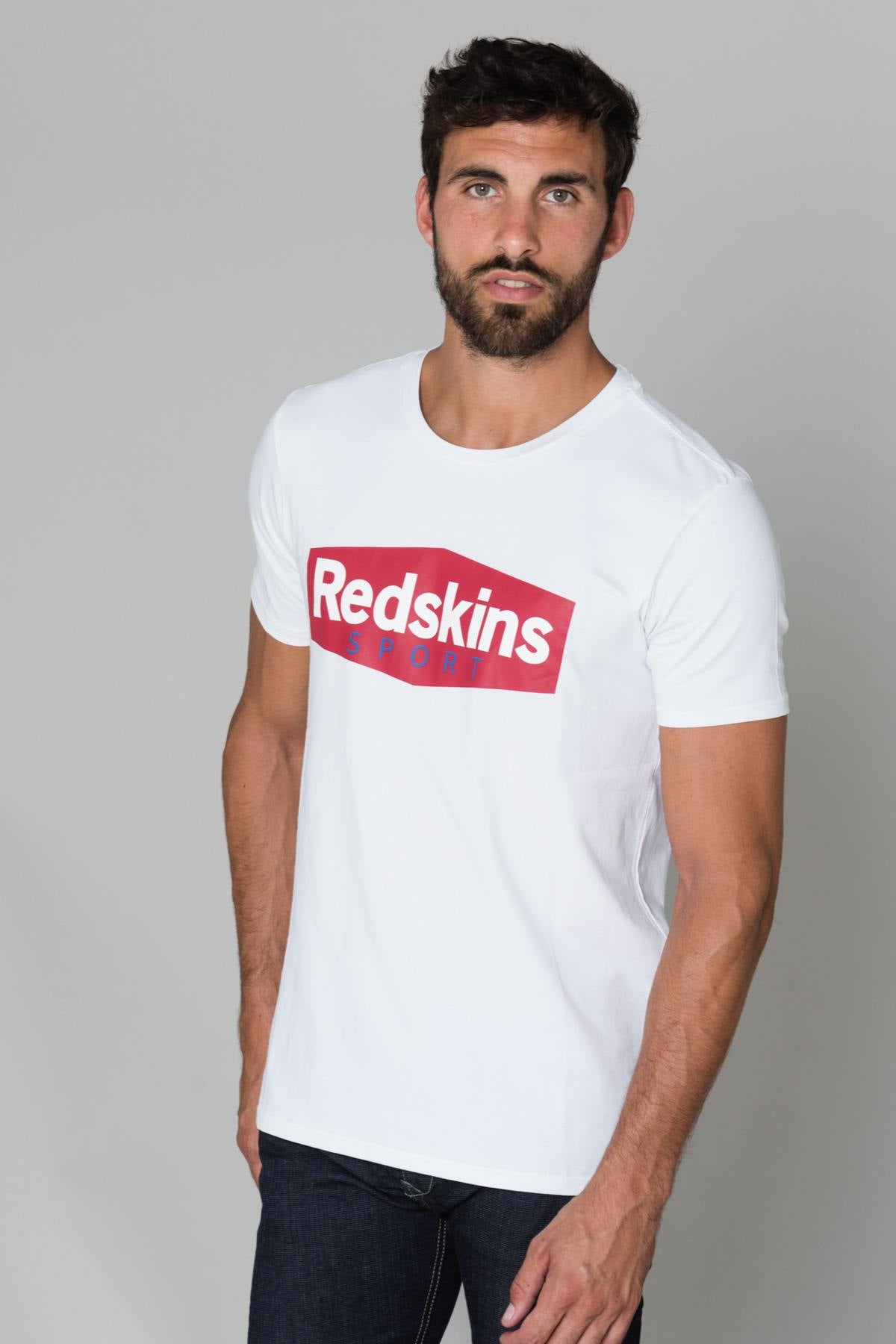 White t-shirt with logo on the chest - Image n°1