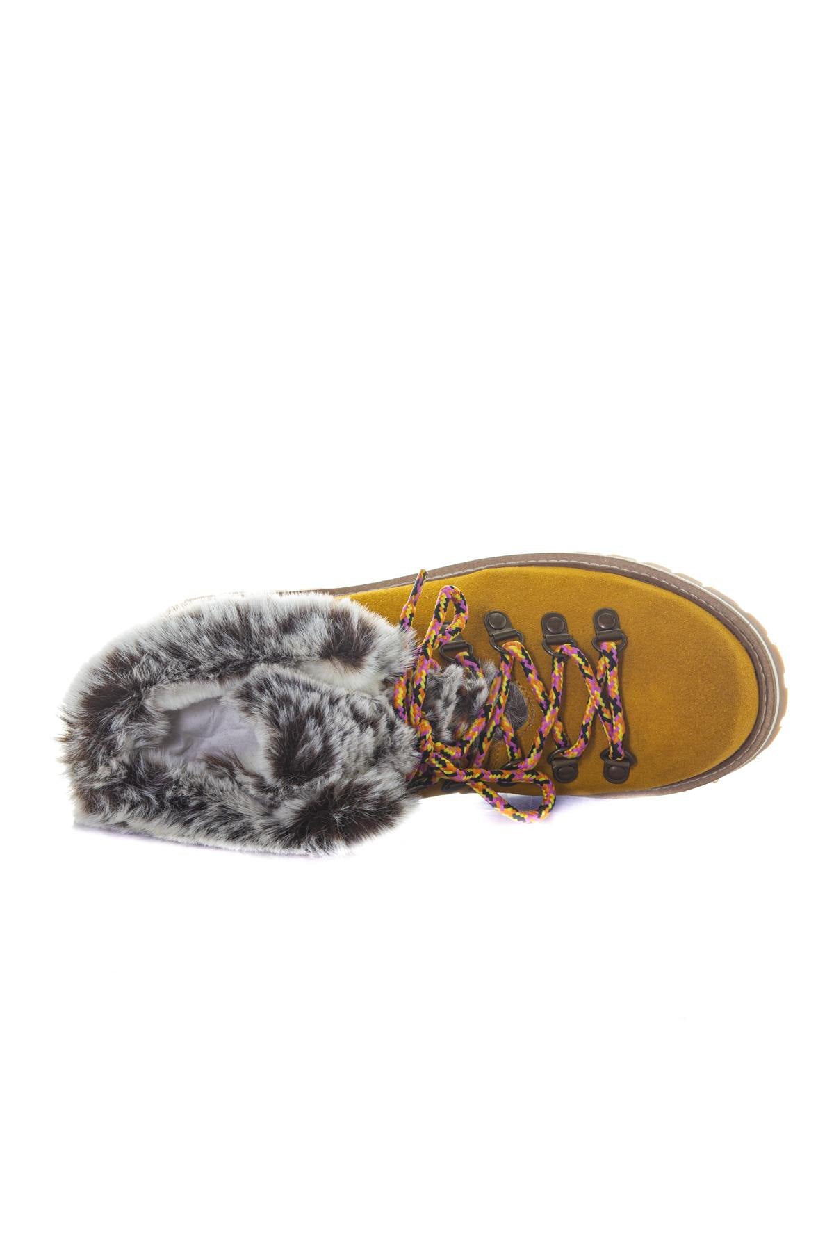 Yellow boots with acrylic fur - Image n°4