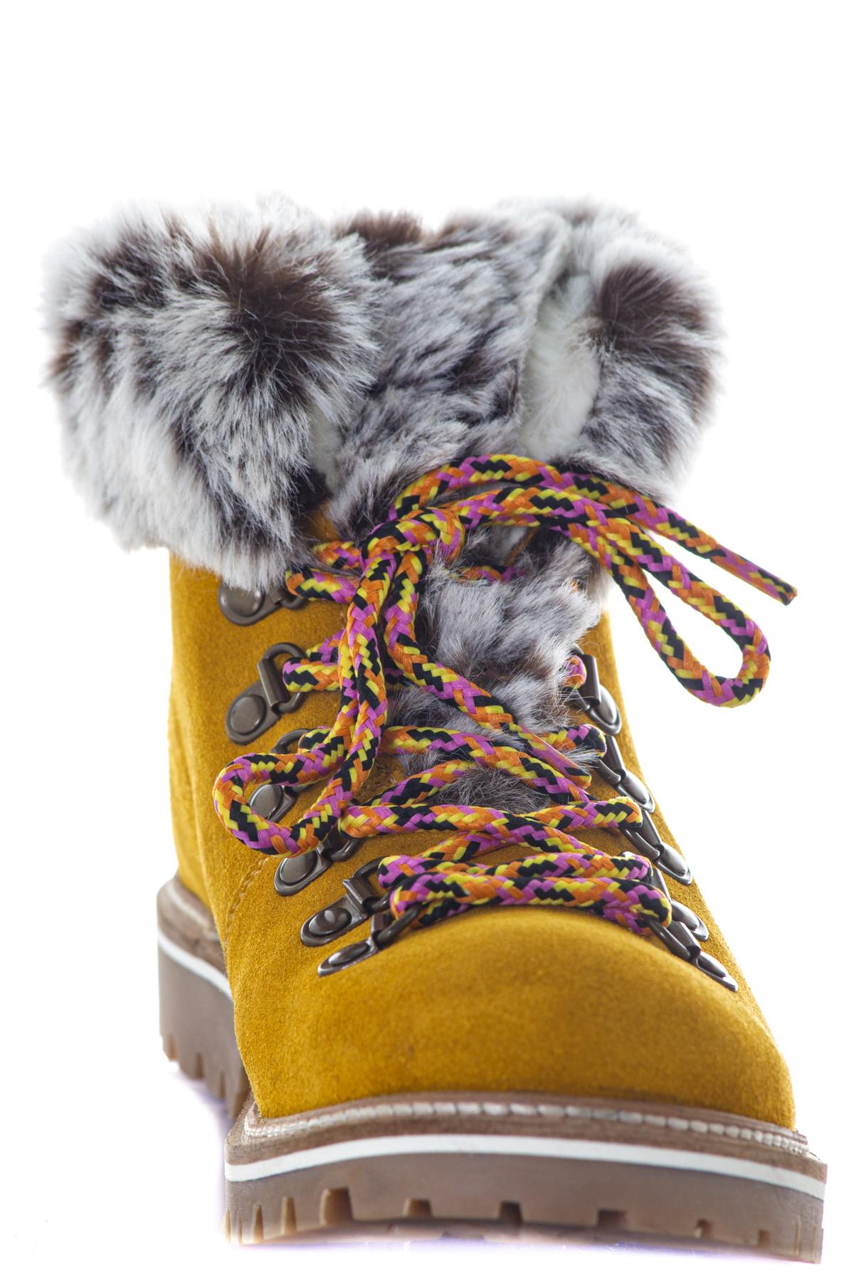 Yellow boots with acrylic fur - Image n°6