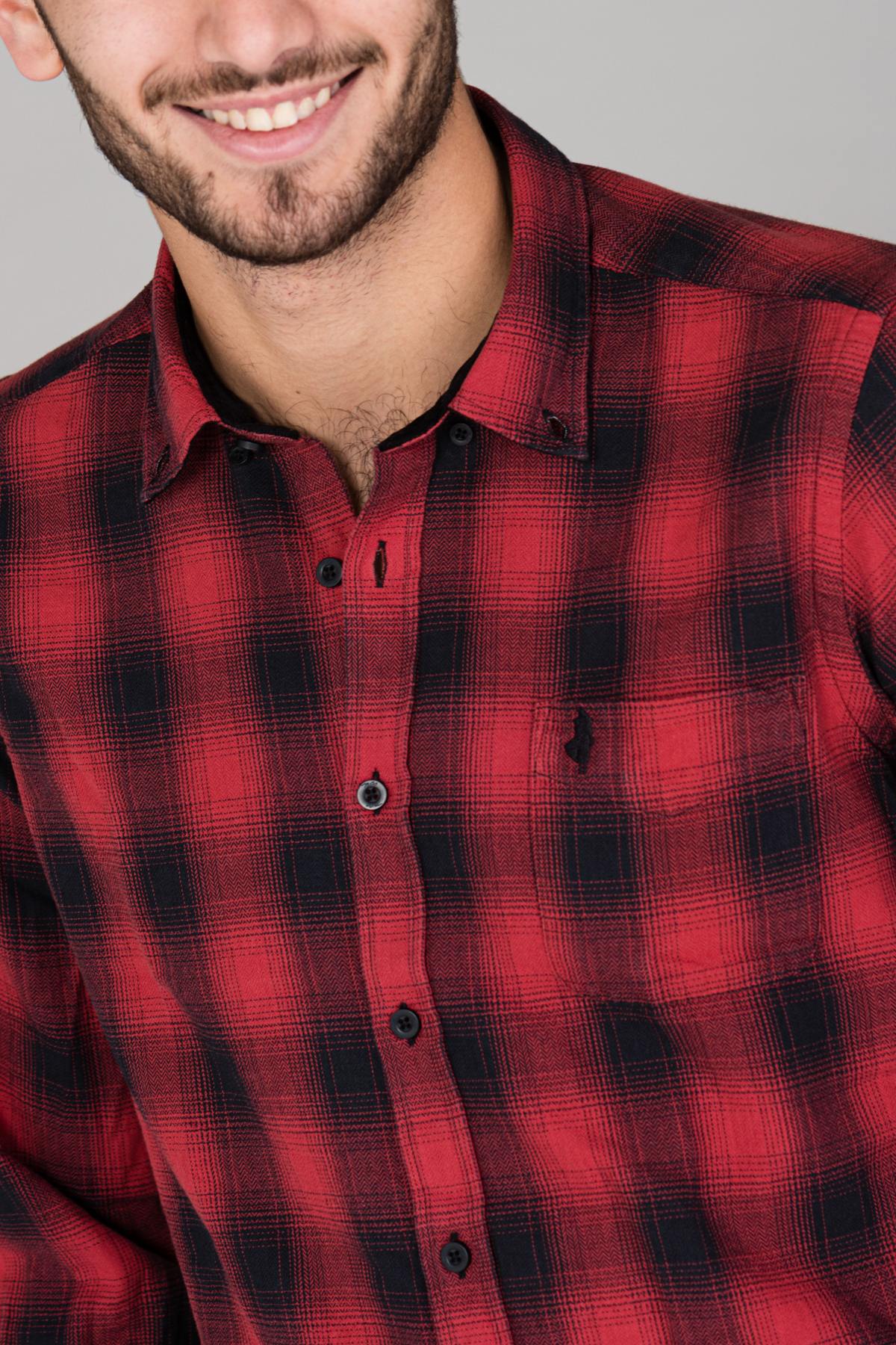 Red checkered shirt - Image n°3