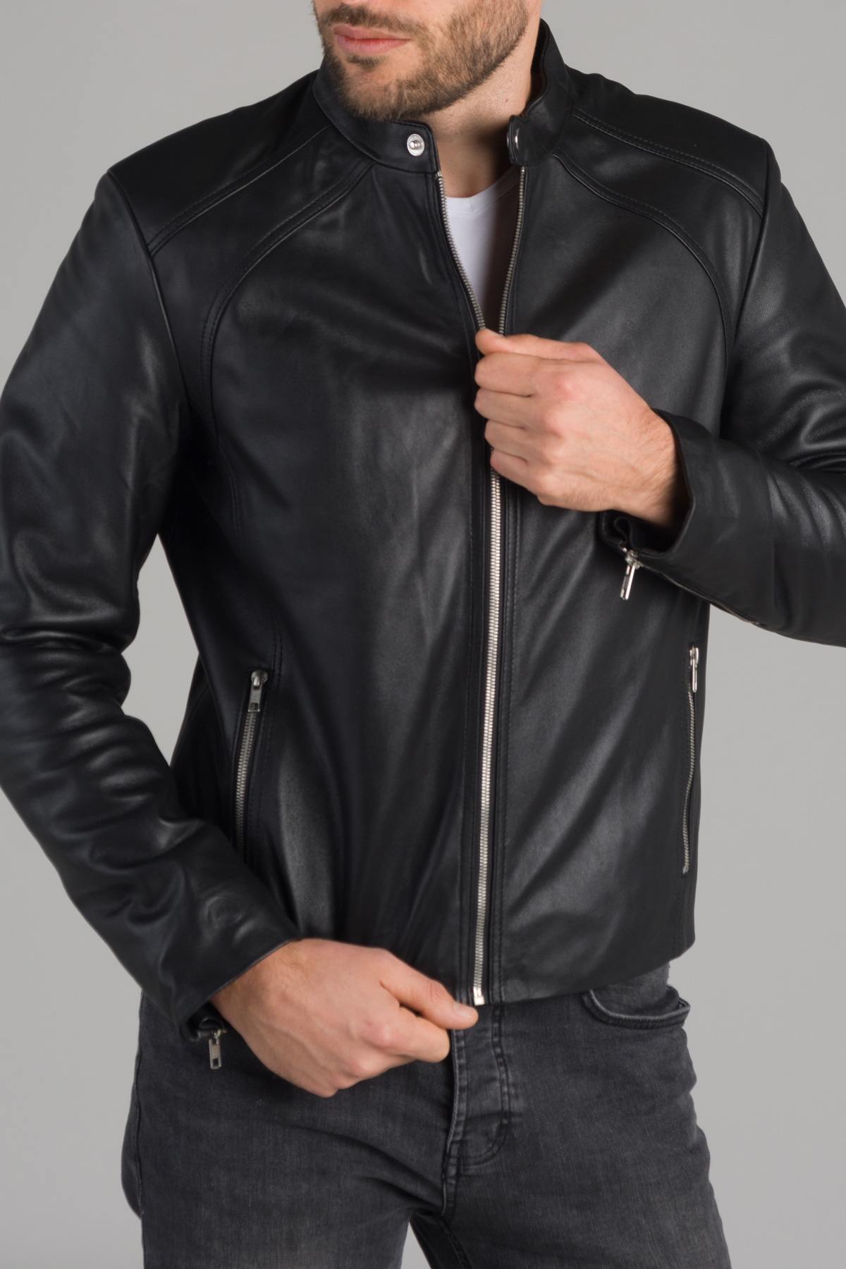 Chic leather jacket - Image n°1