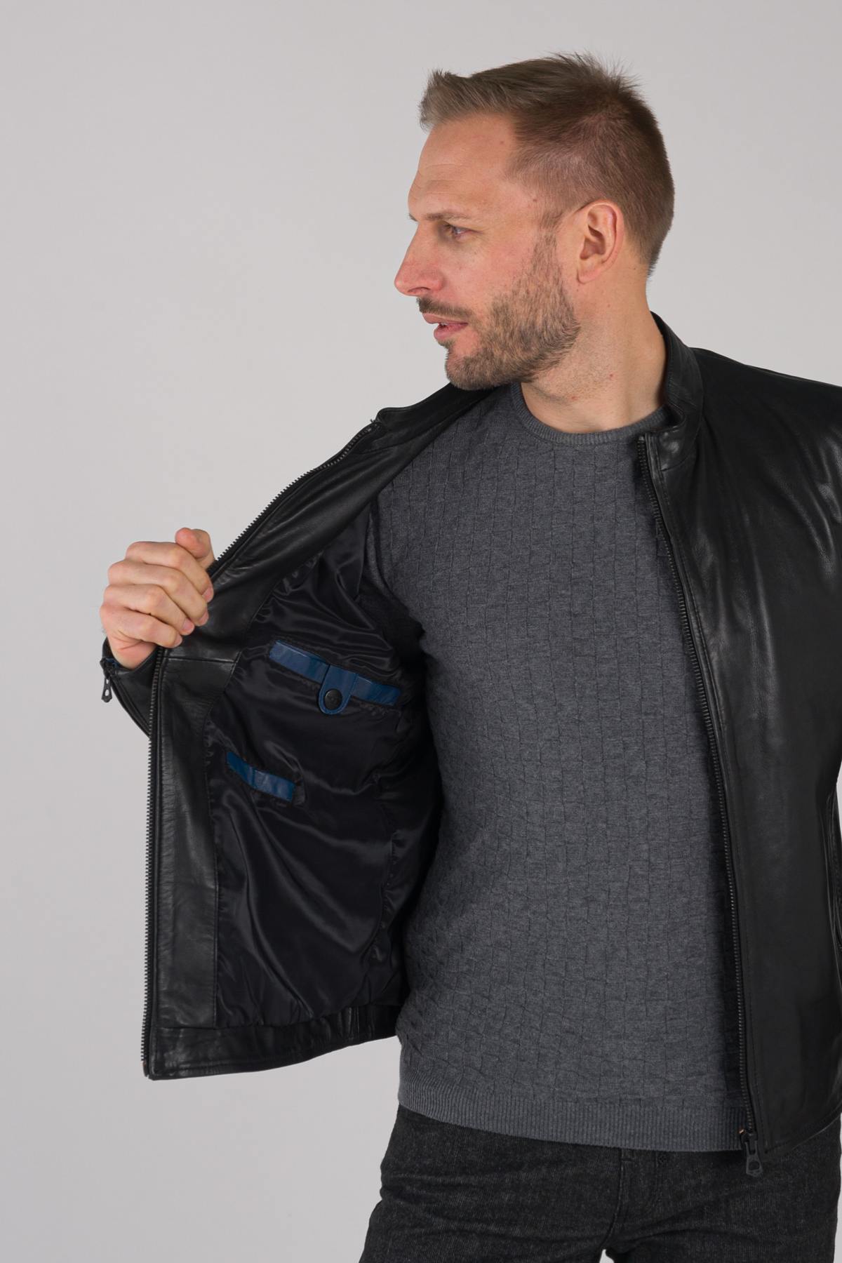 Men's black leather jacket - Image n°5