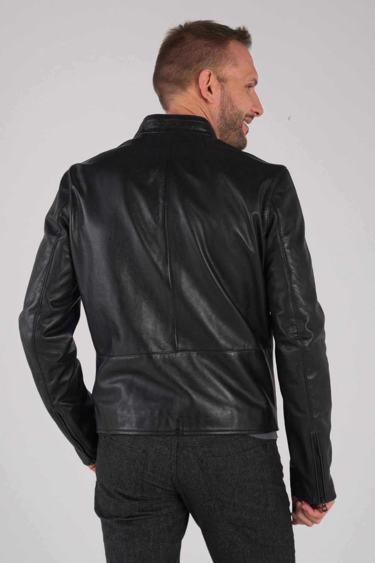 Men's black leather jacket - Image n°6