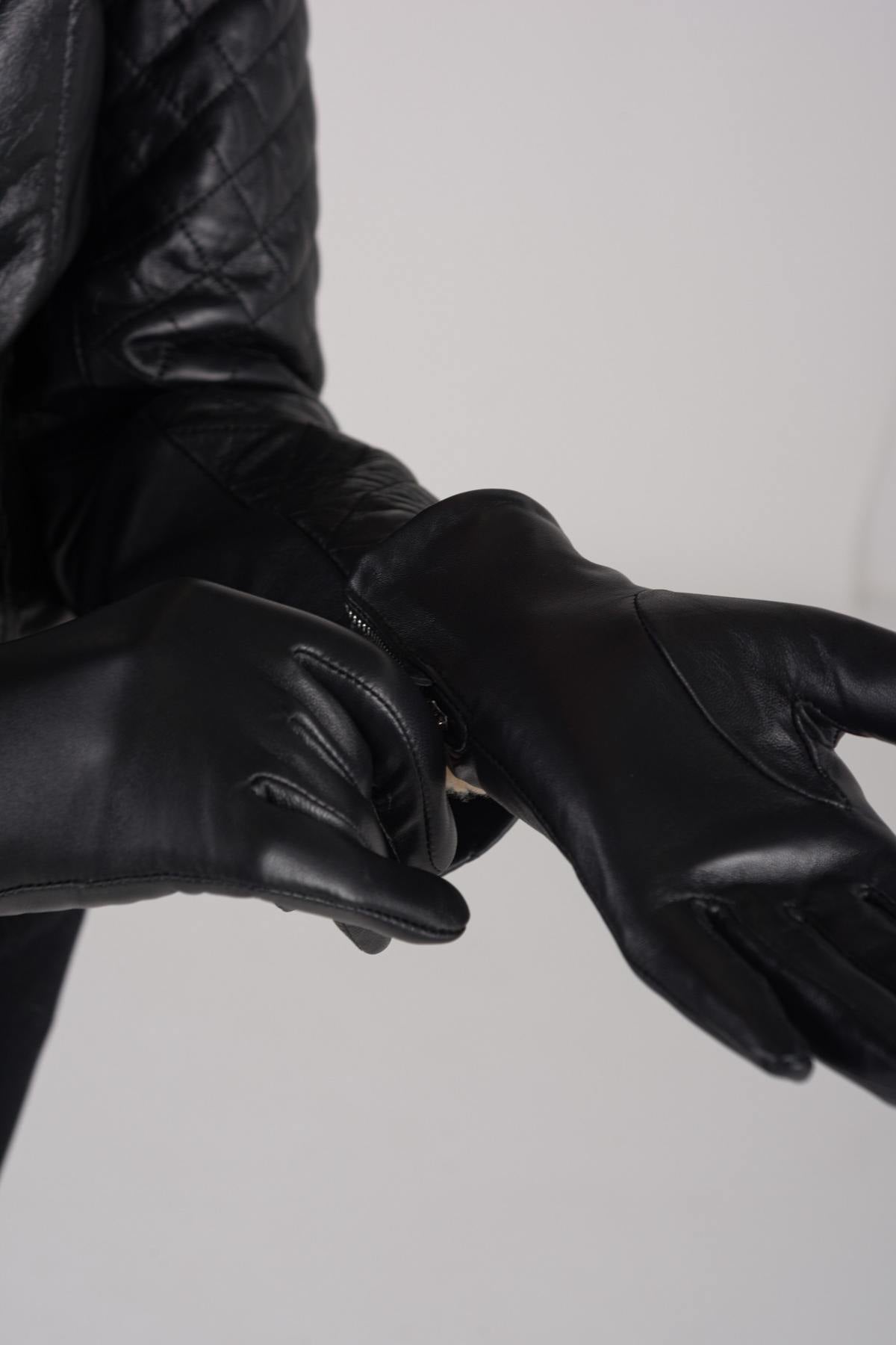  Black women's gloves - Image n°3