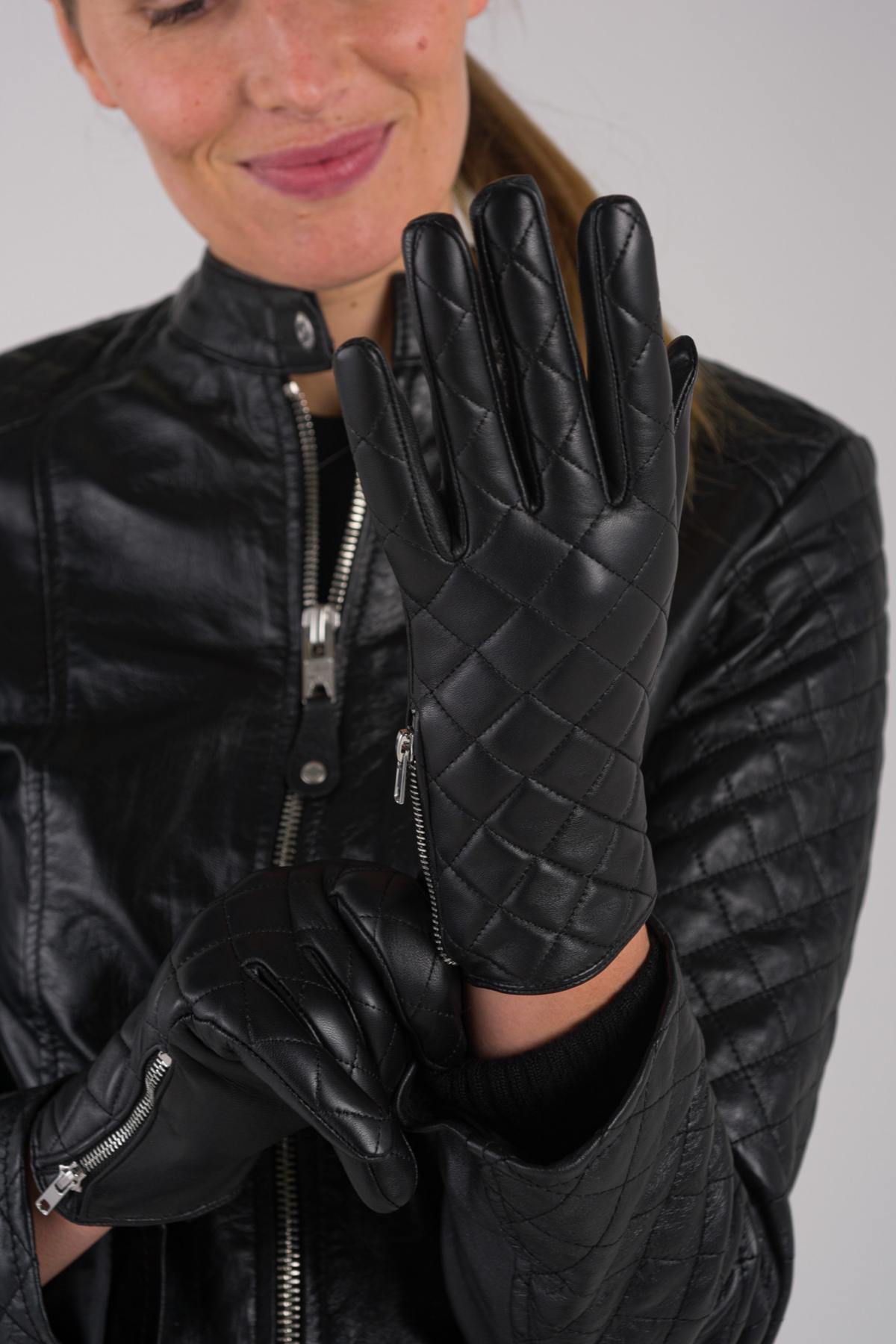 Black lambskin gloves - Image n°3