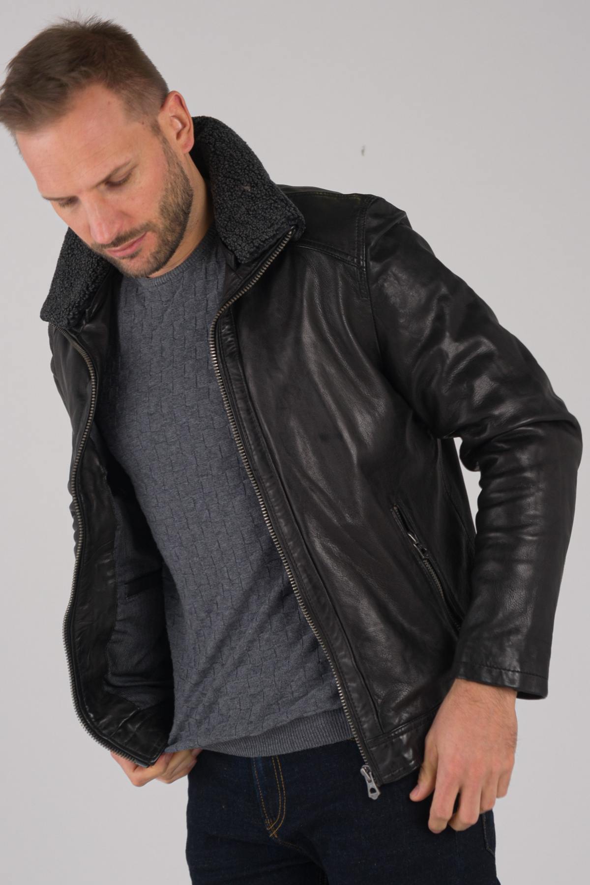 Men's sheepskin leather jacket - Image n°2