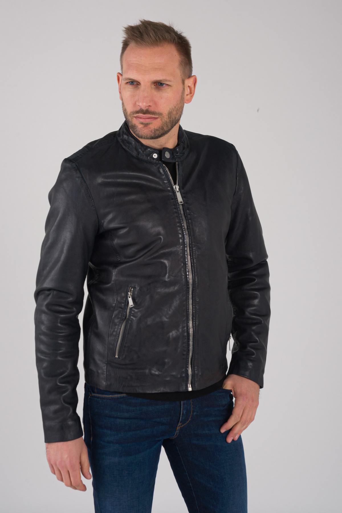 Men's blue leather jacket - Image n°3