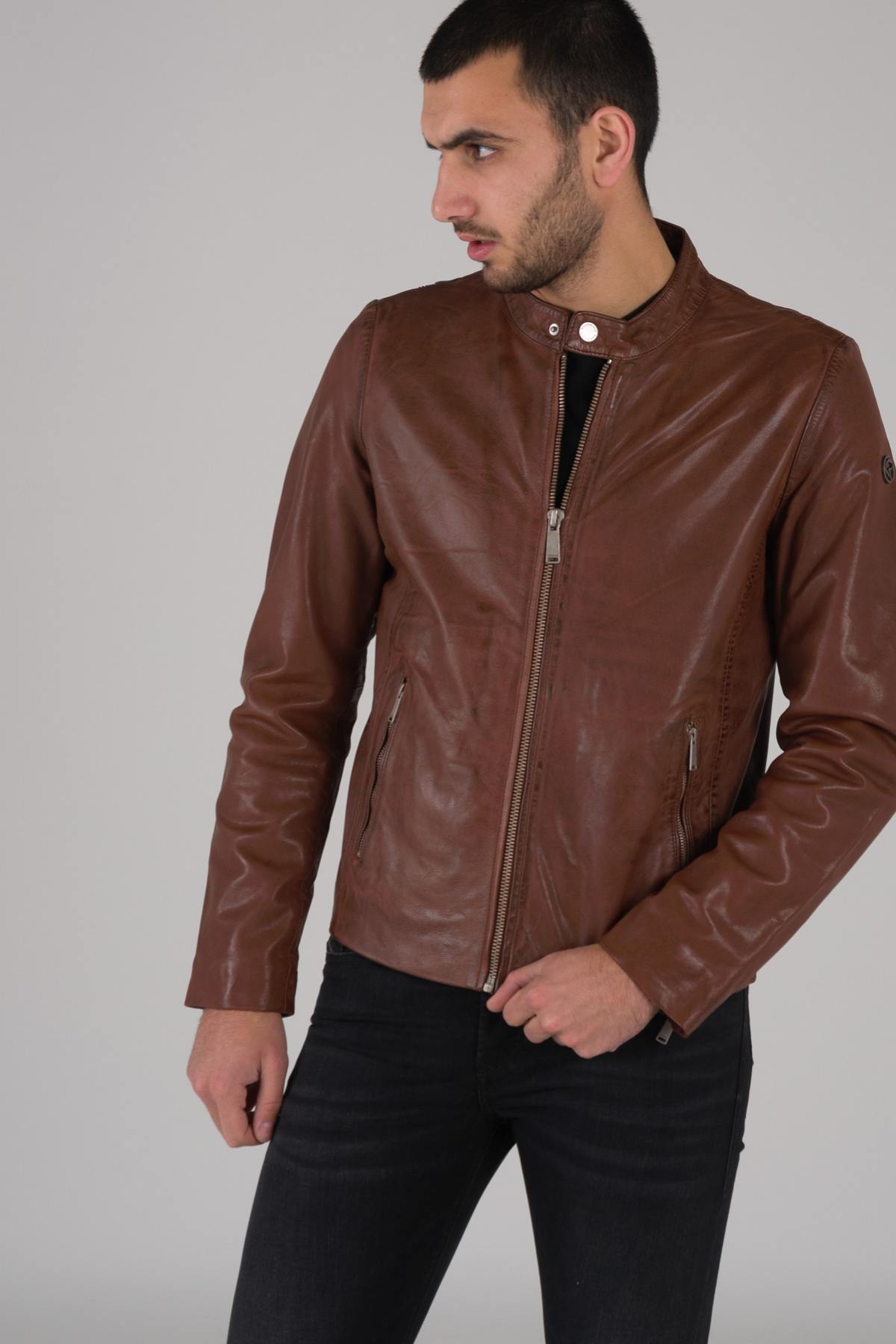 Cognac men's leather jacket - Image n°1