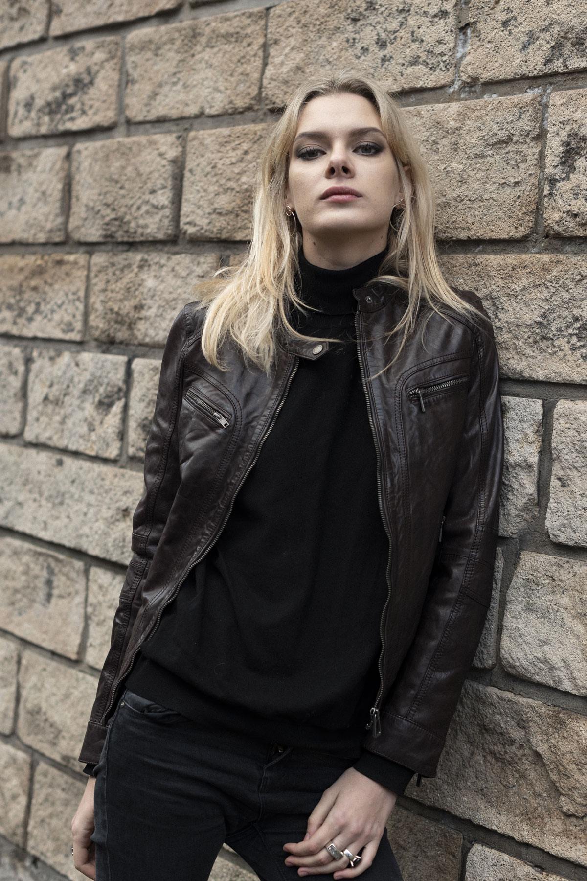 Dark brown leather jacket - Image n°1