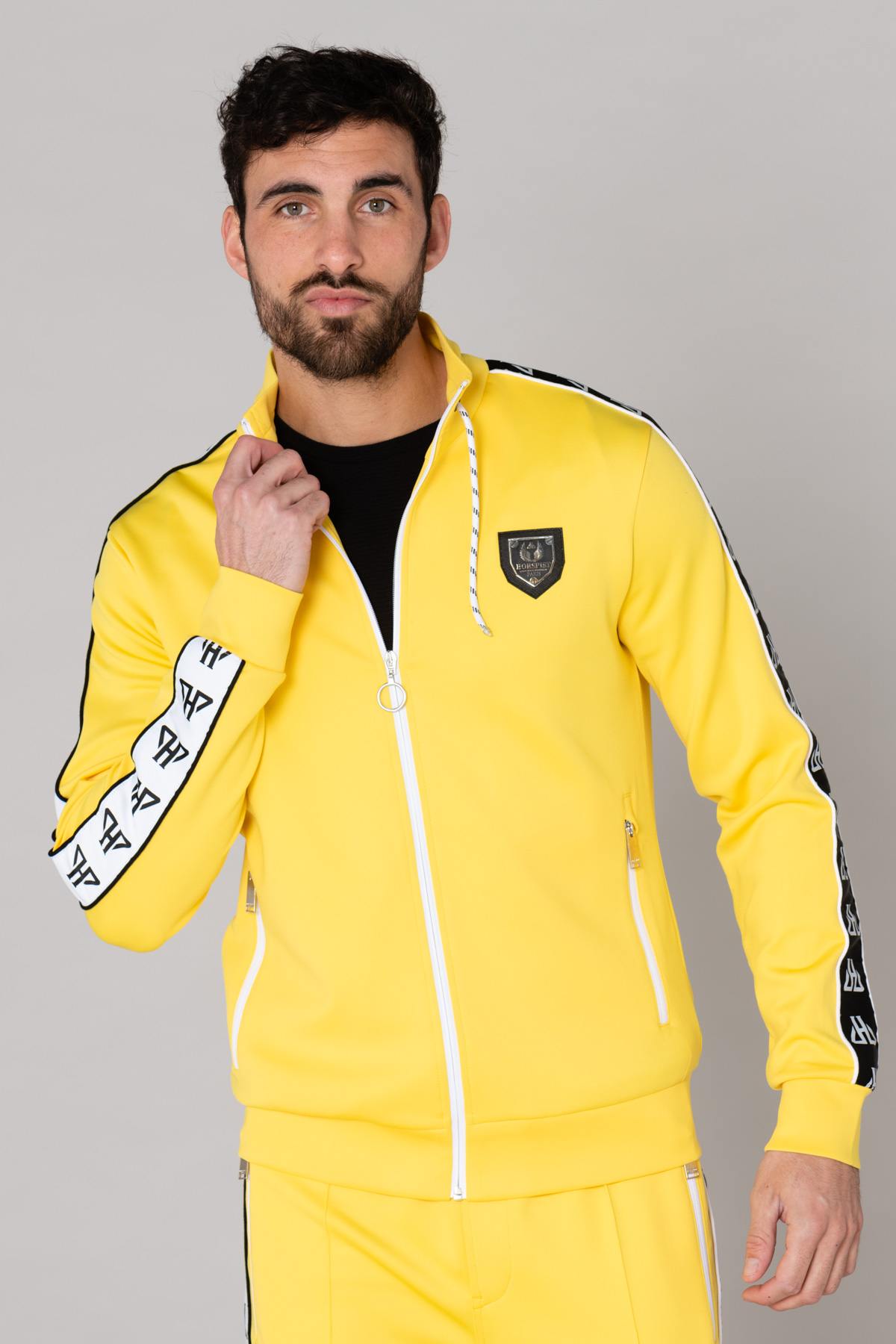 Men's yellow jogging jacket - Image n°1