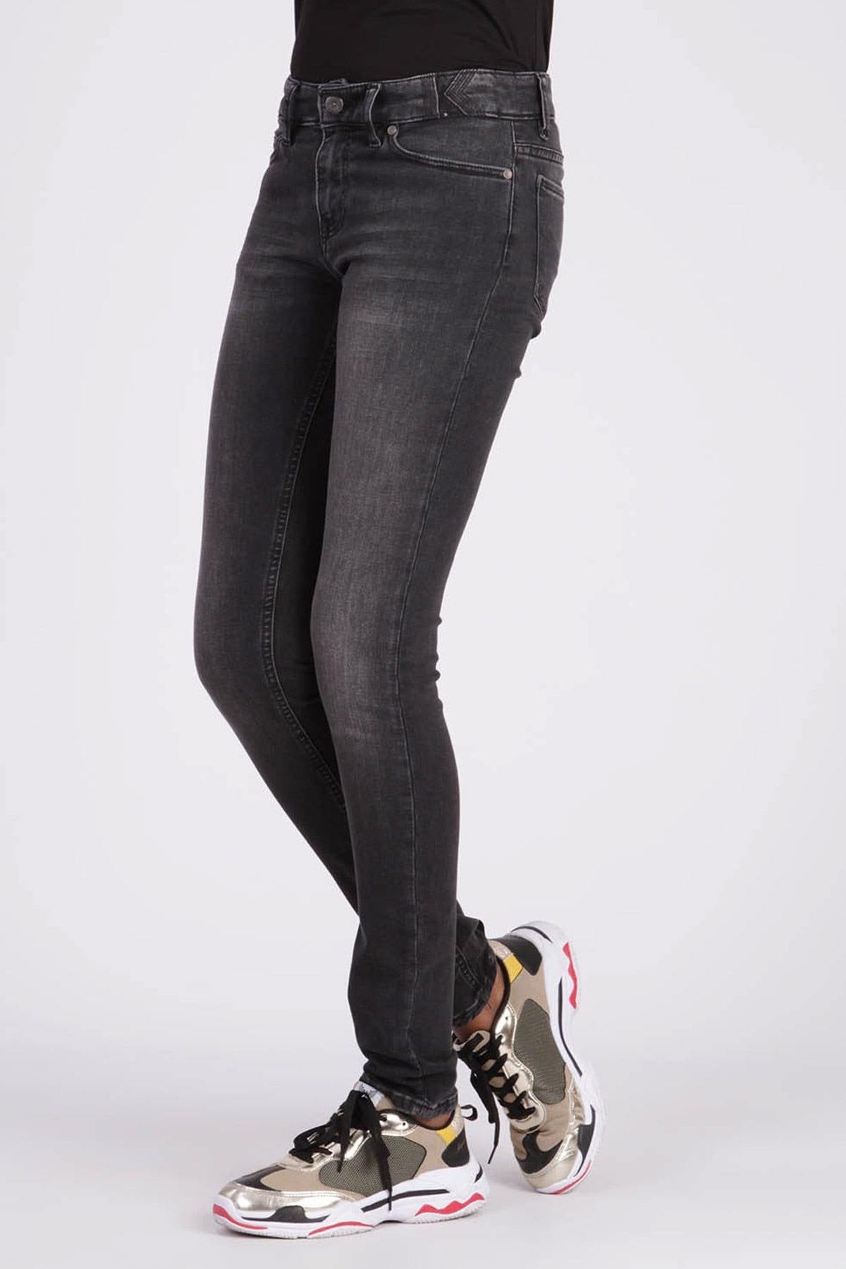 Women's slim fit washed black jeans - Image n°1