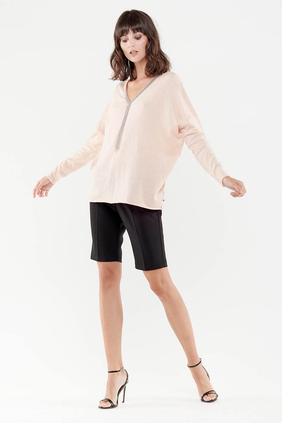 Women's loose V-neck sweater - Image n°2