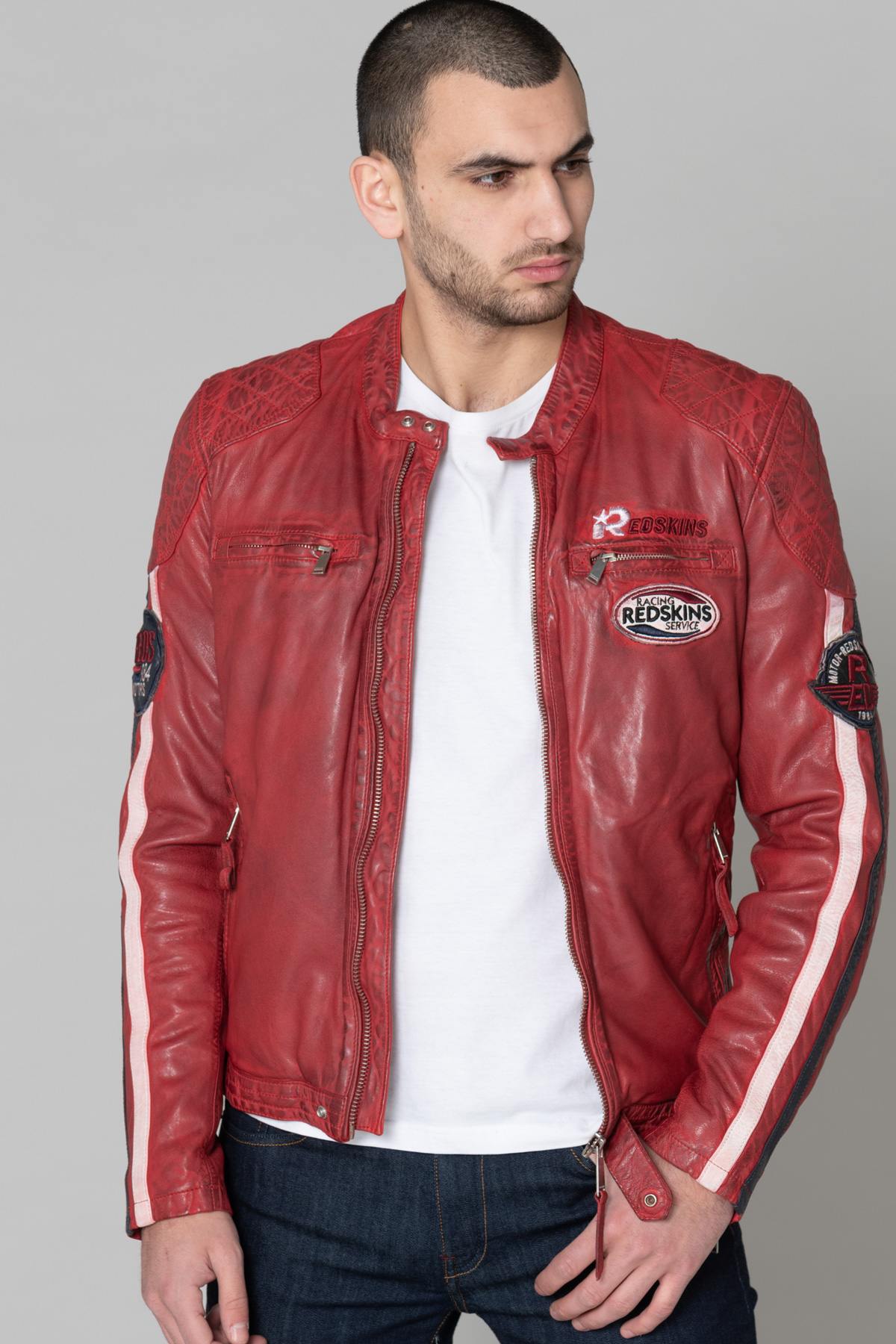 Red leather jacket with biker patches - Image n°3