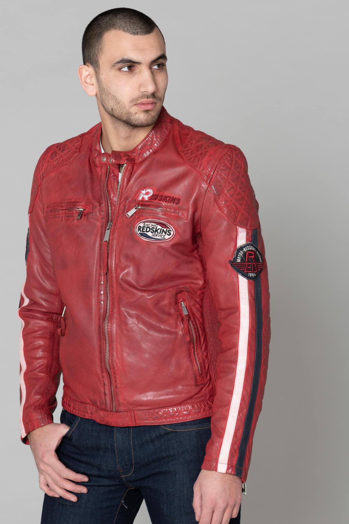 Red leather jacket with biker patches - Image n°5