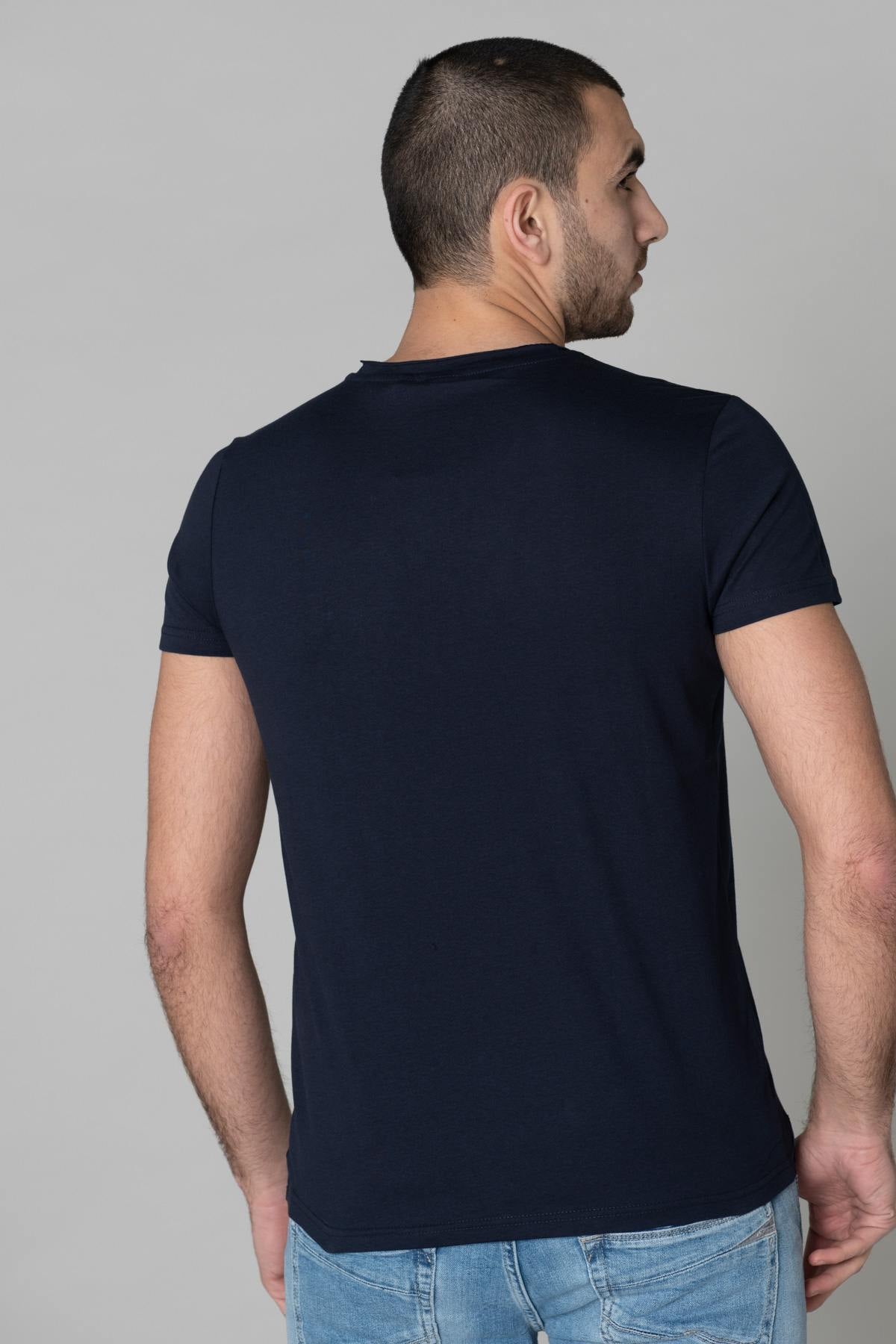 Navy blue V-neck t-shirt - Image n°3