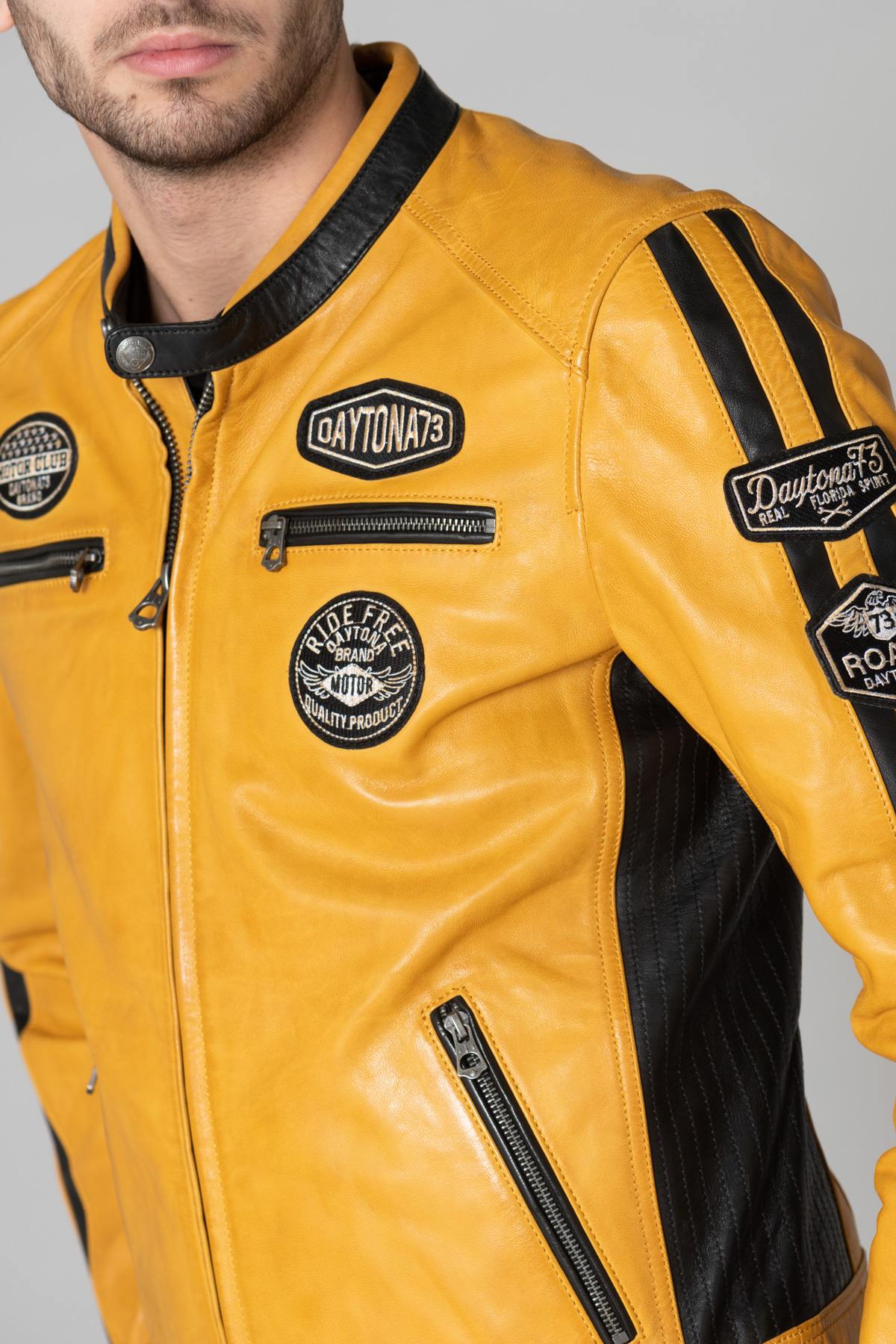 Yellow leather rider jacket with patches - Image n°2