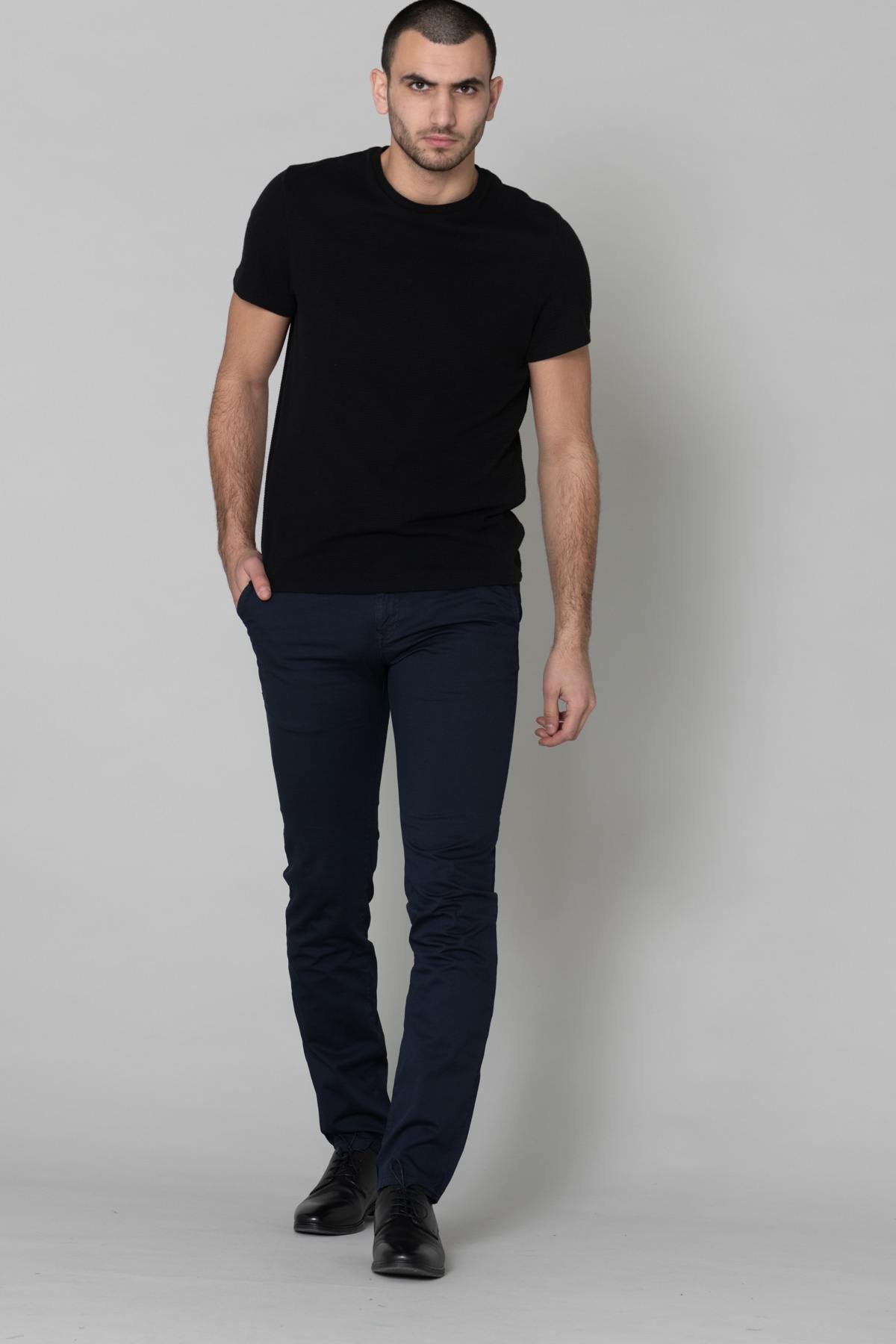 Men's navy blue chinos - Image n°3