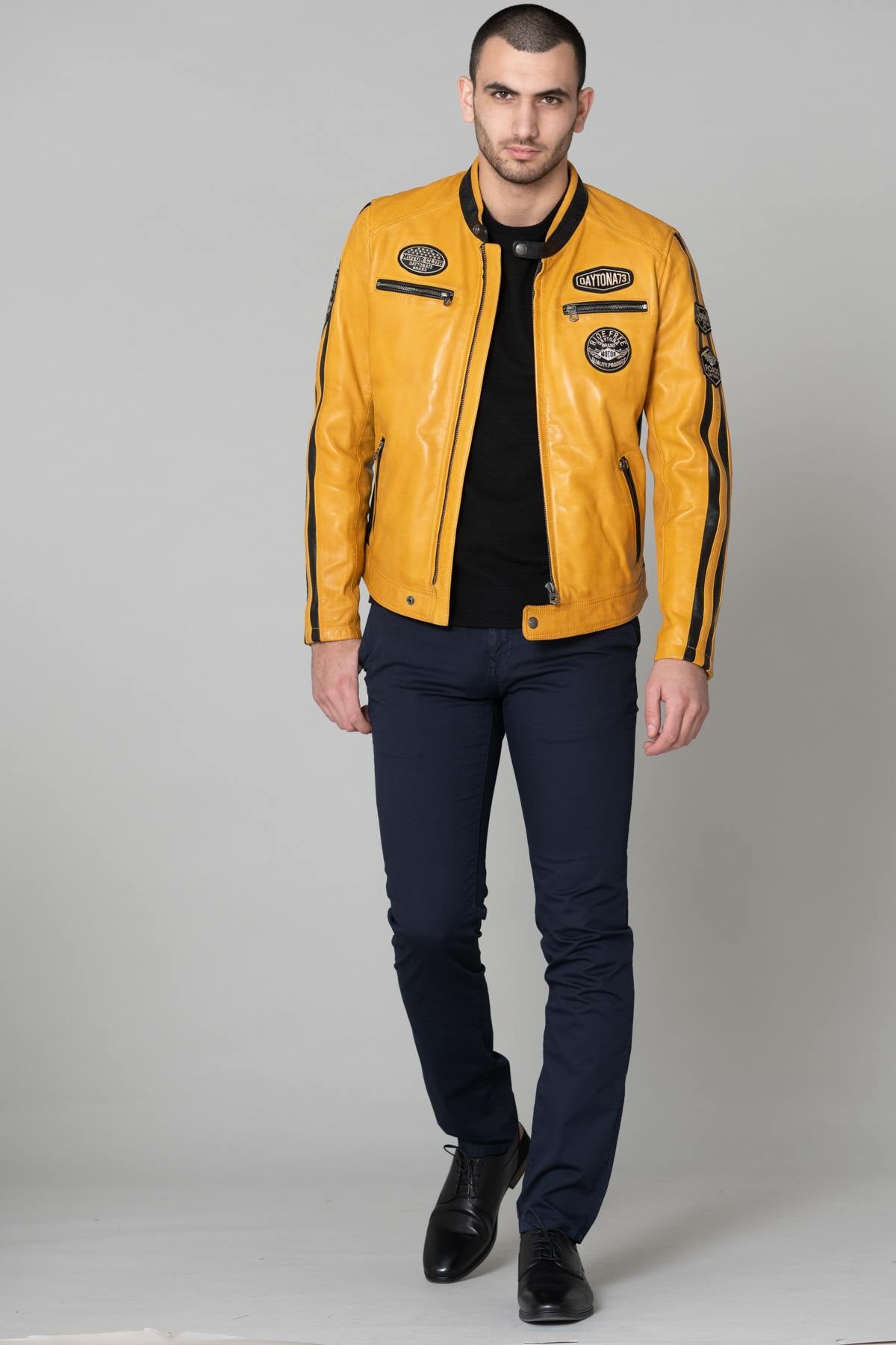 Yellow leather rider jacket with patches - Image n°3