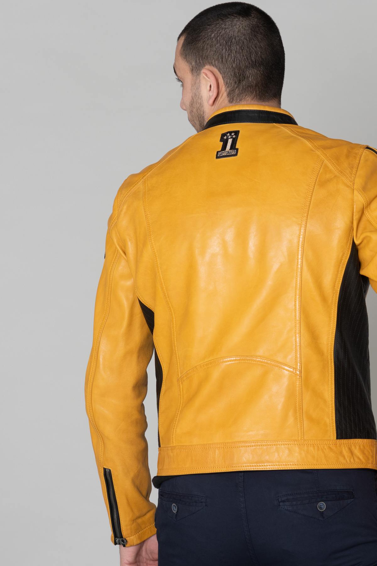 Yellow leather rider jacket with patches - Image n°6