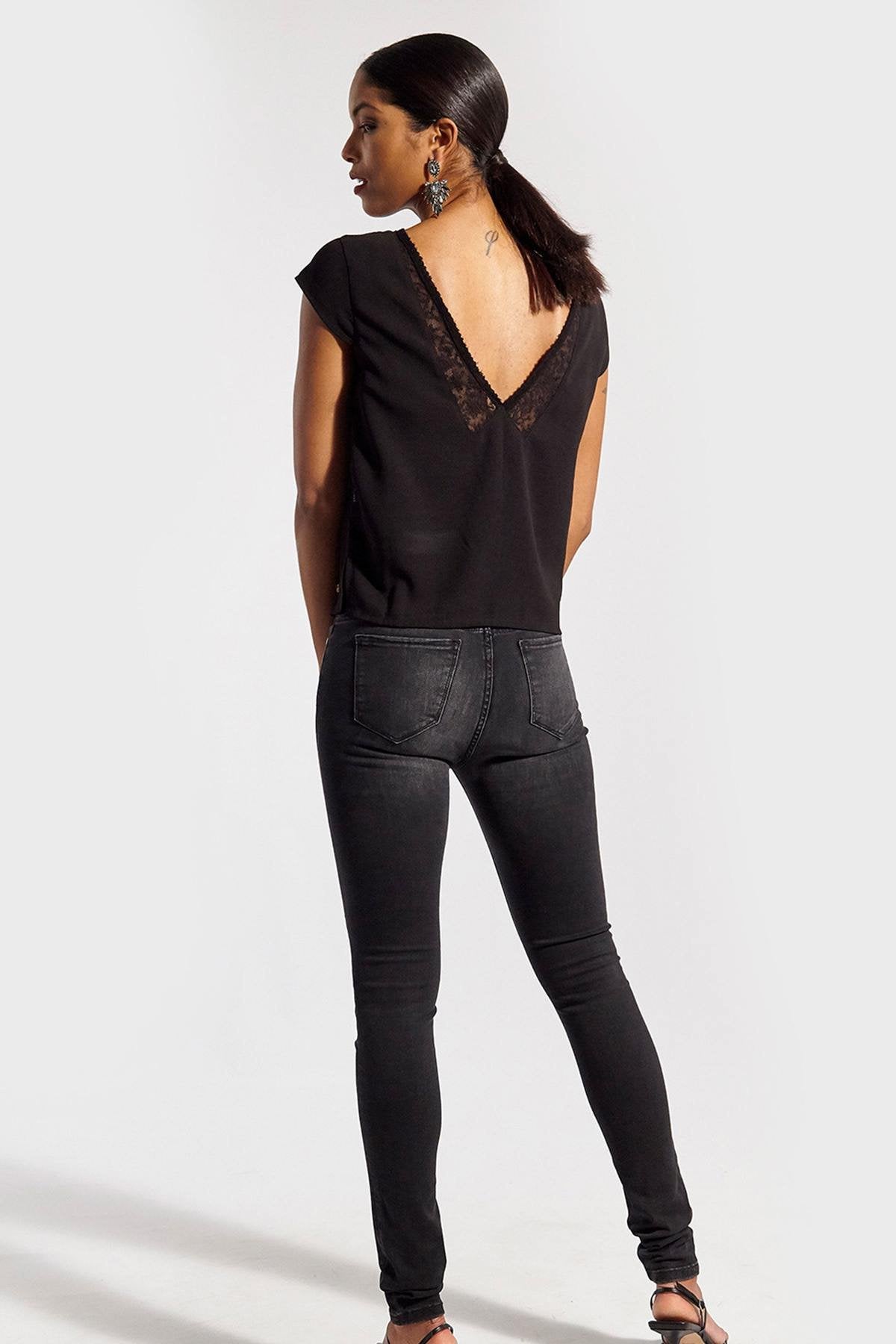 Women's black backless t-shirt - Image n°2