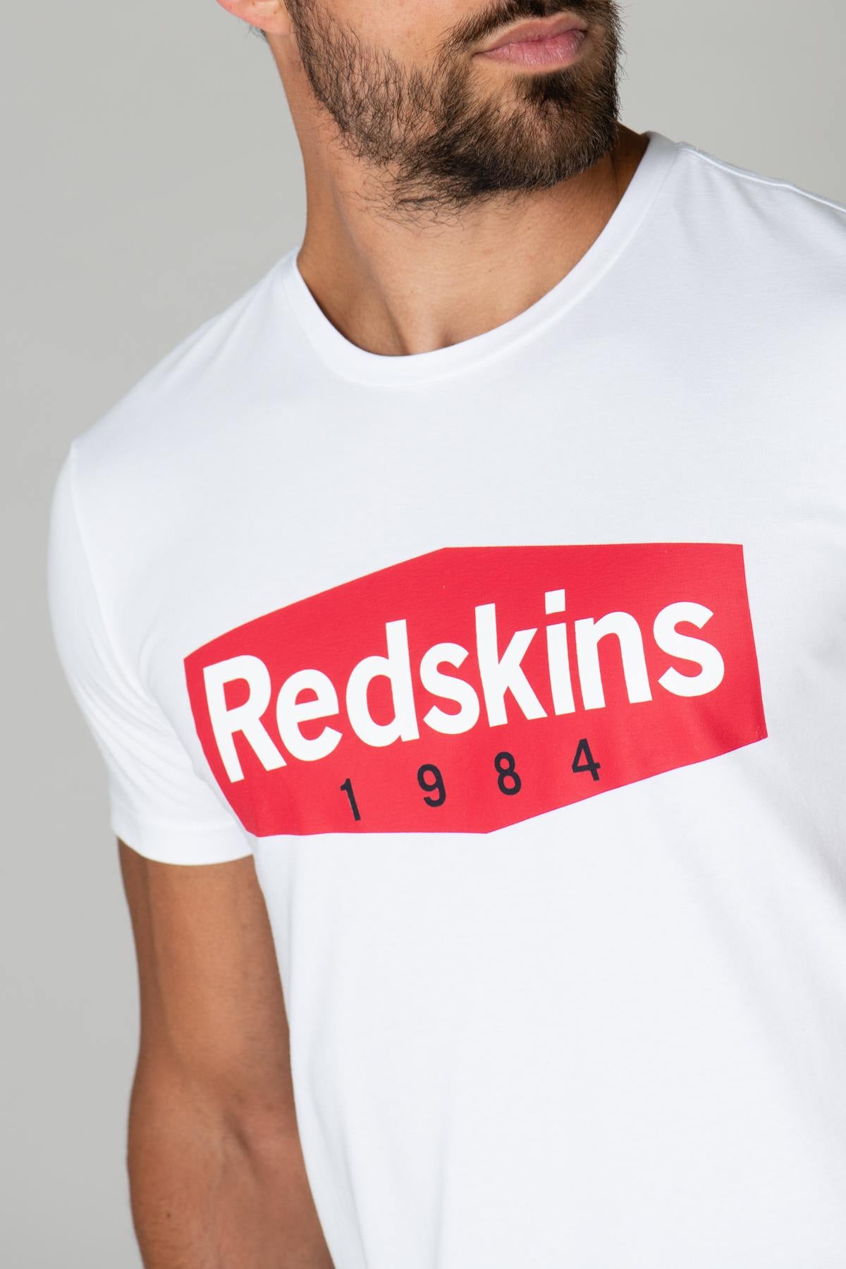 White t-shirt with red logo on chest - Image n°4