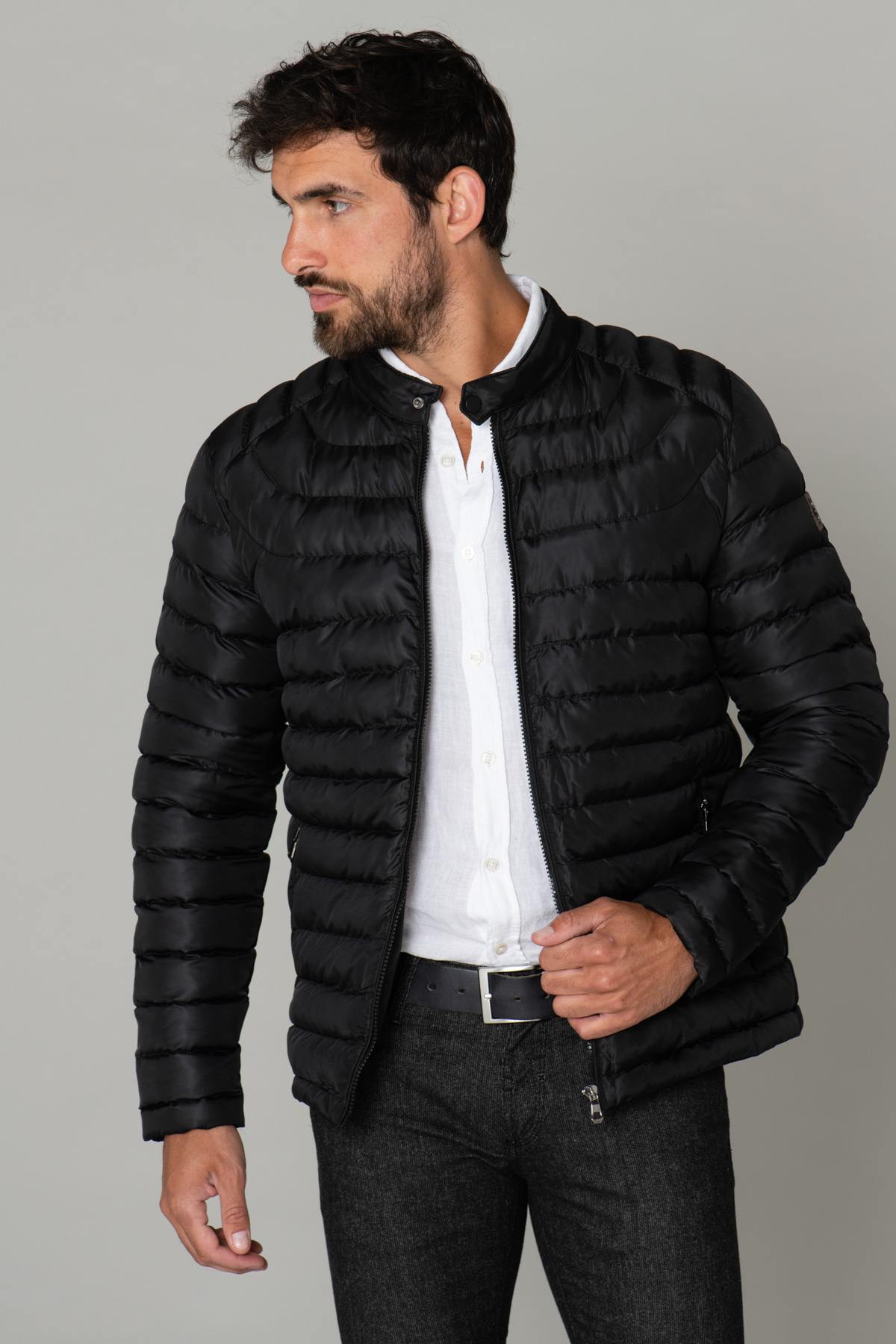 Chic black down jacket for men - Image n°1