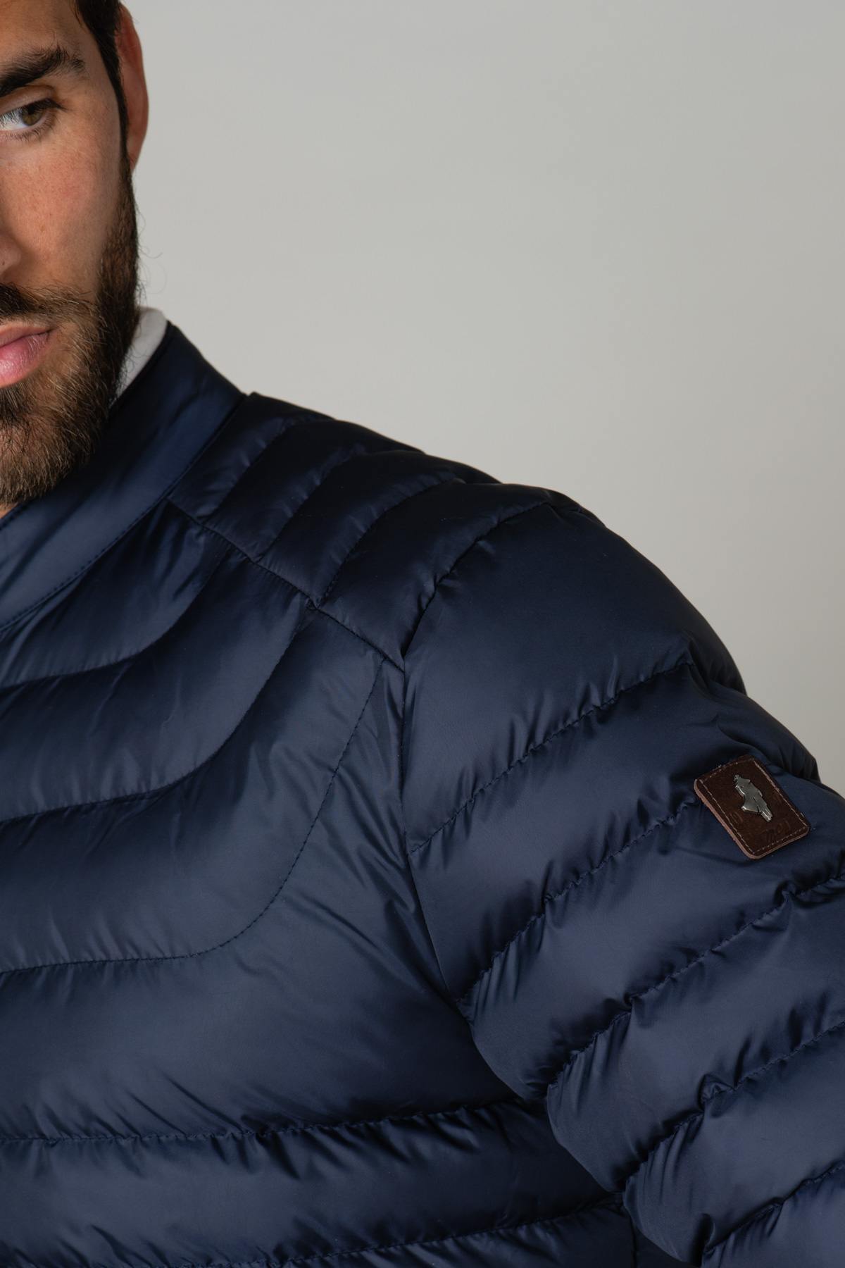 Fine navy blue down jacket - Image n°6