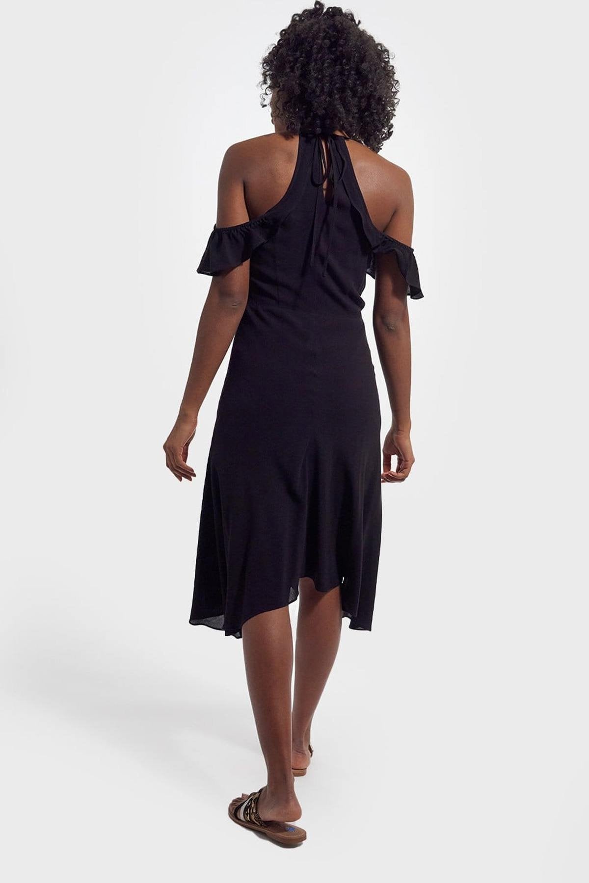 Long black off-the-shoulder dress - Image n°4