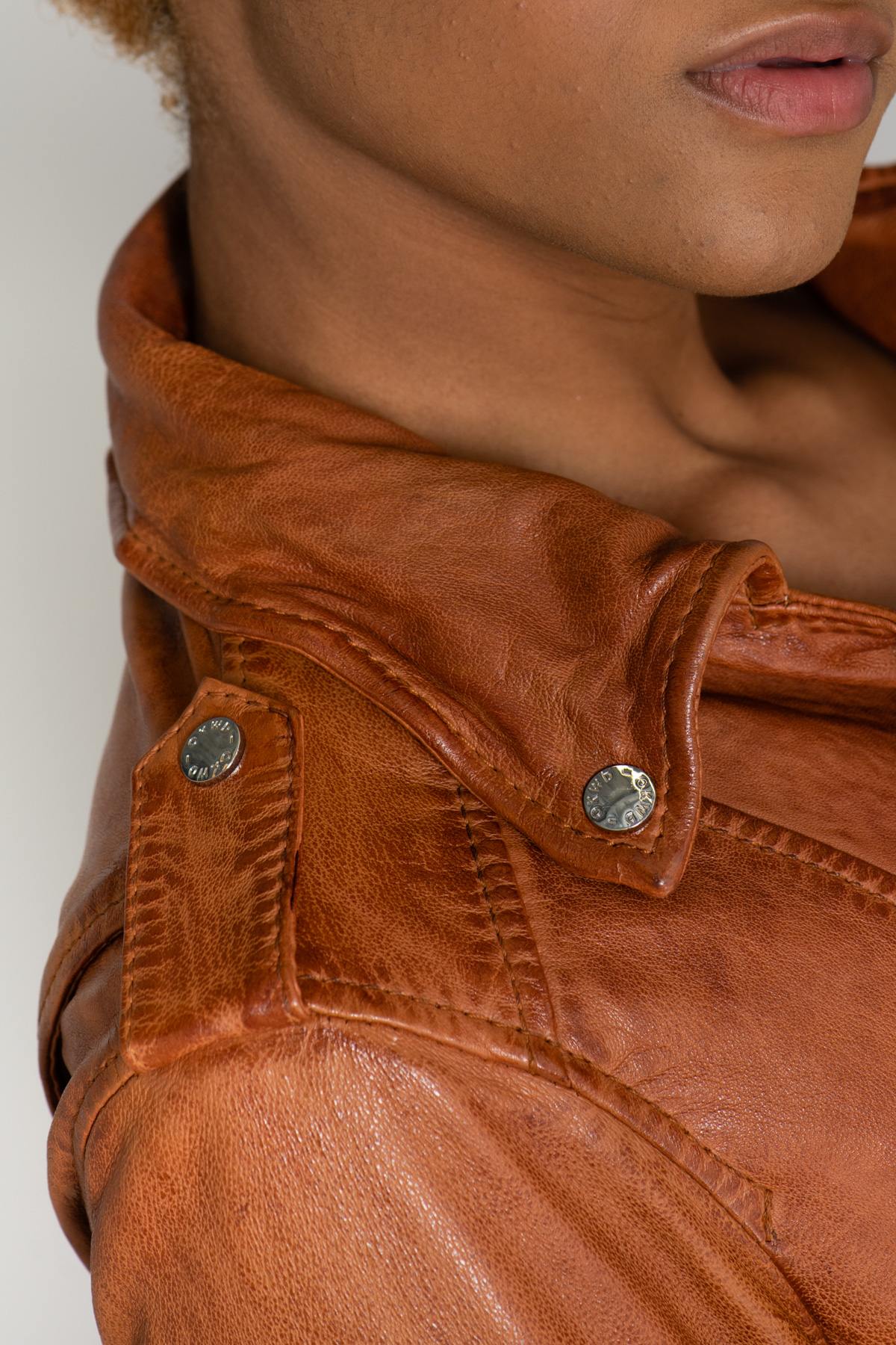 Women's cognac-colored perfecto - Image n°9