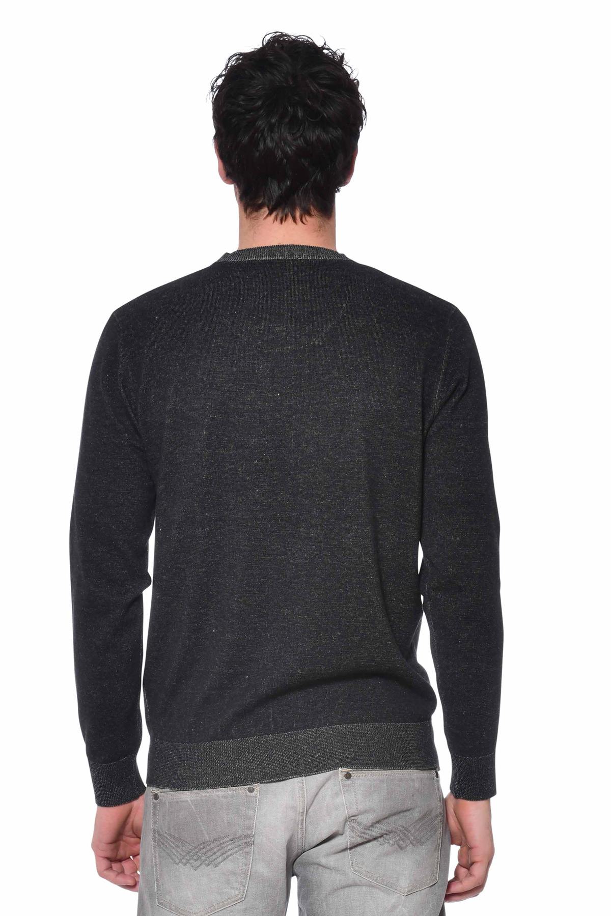 Black round neck sweater - Image n°2