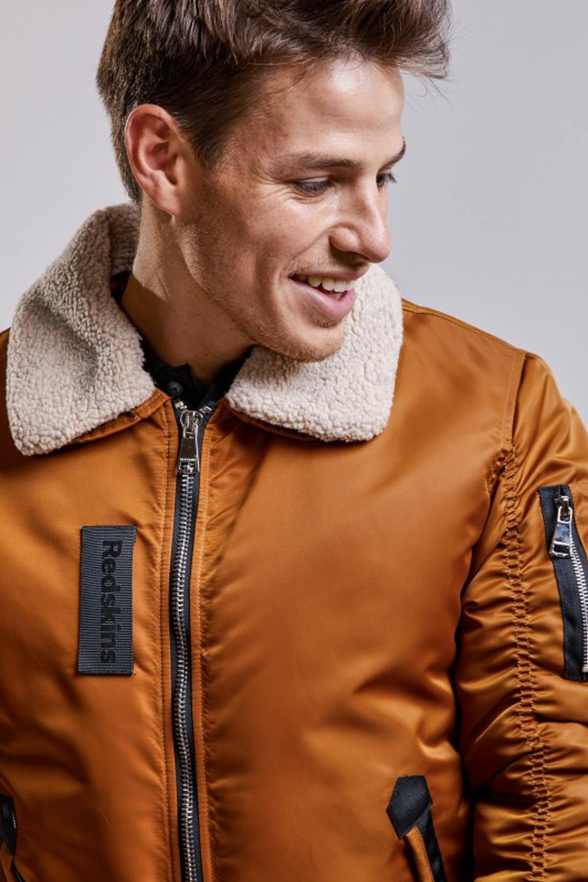 Cognac nylon bomber jacket with fur collar - Image n°2