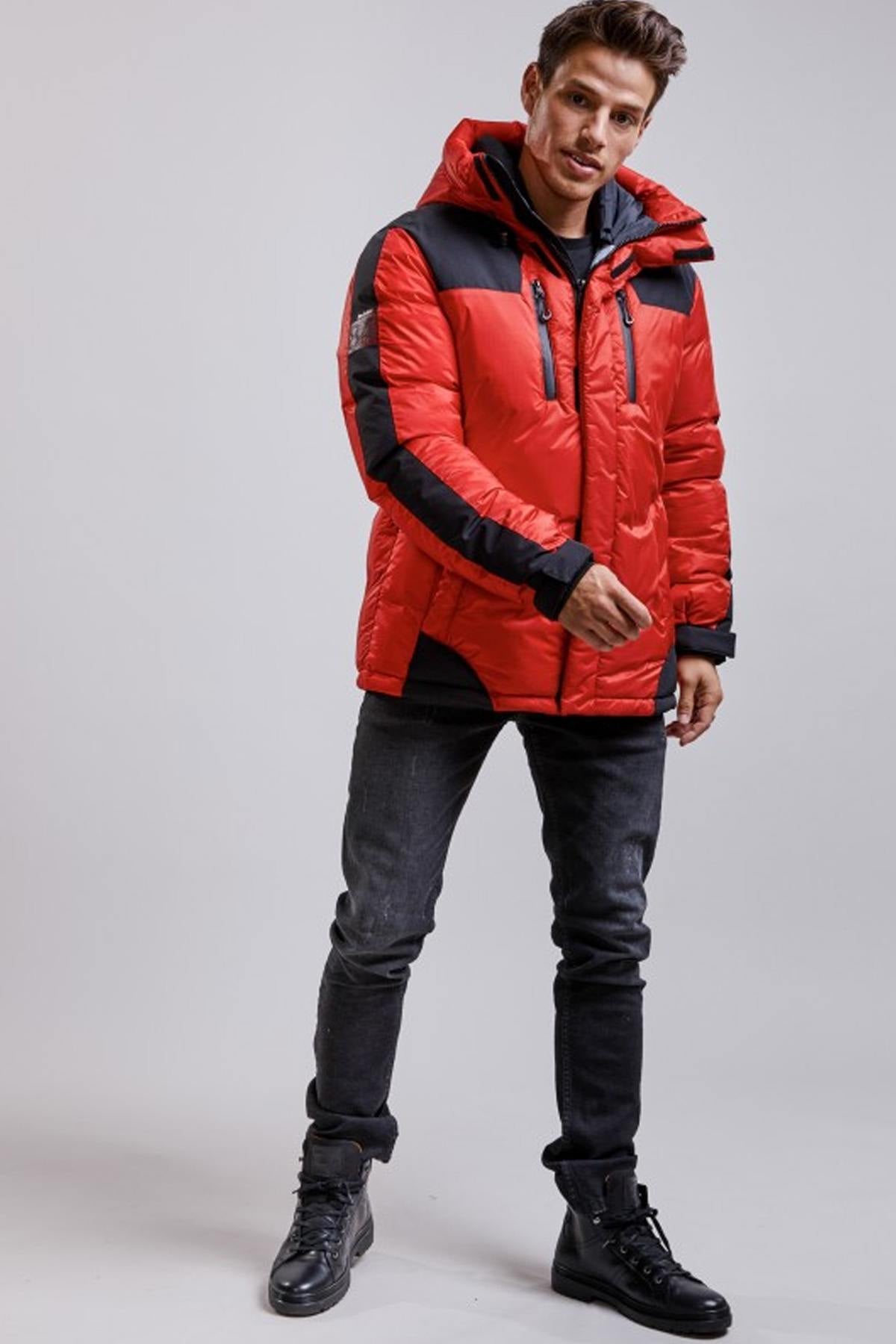 Men's red and black down jacket - Image n°1