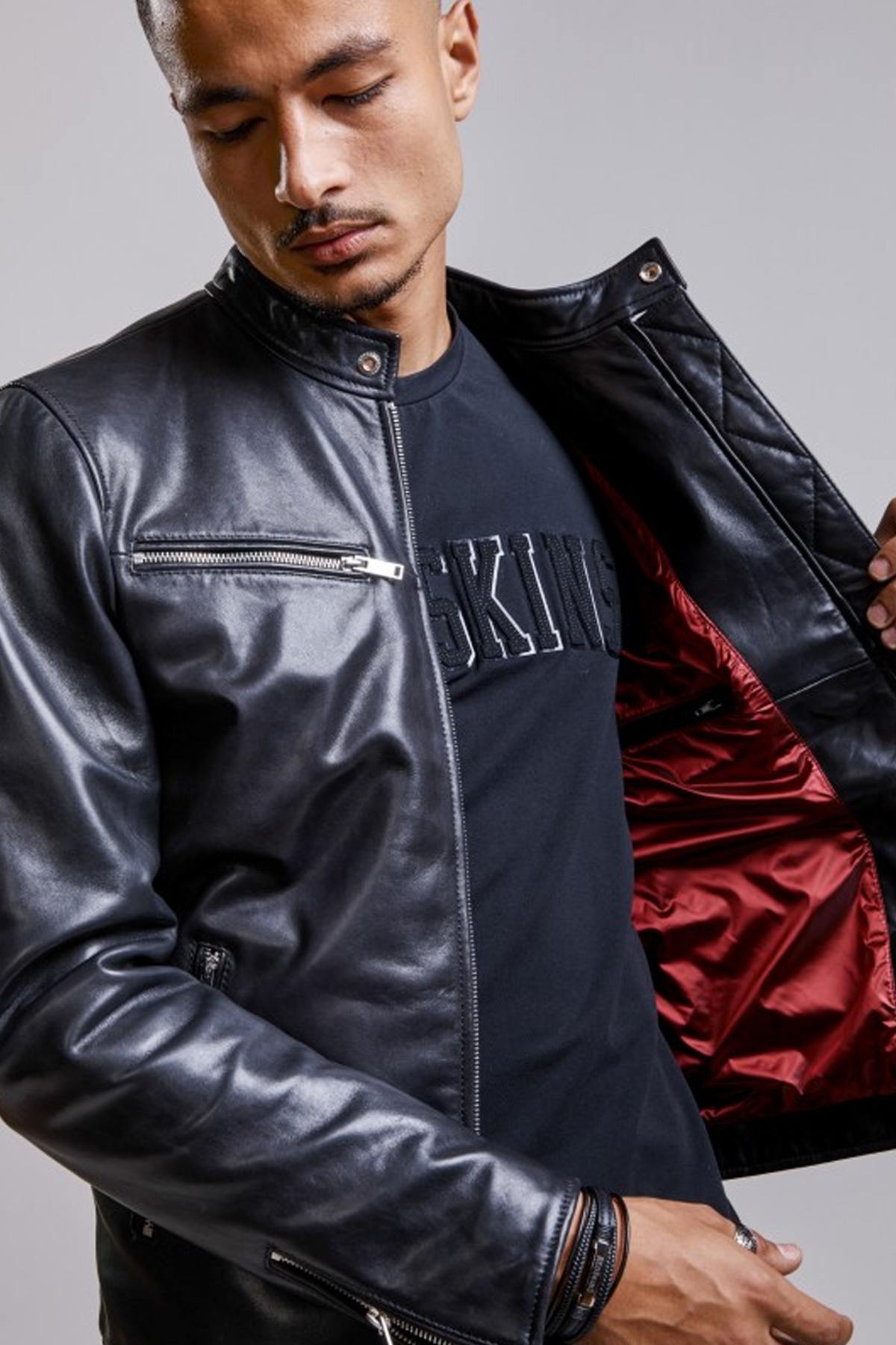 Smooth and supple black leather jacket - Image n°4