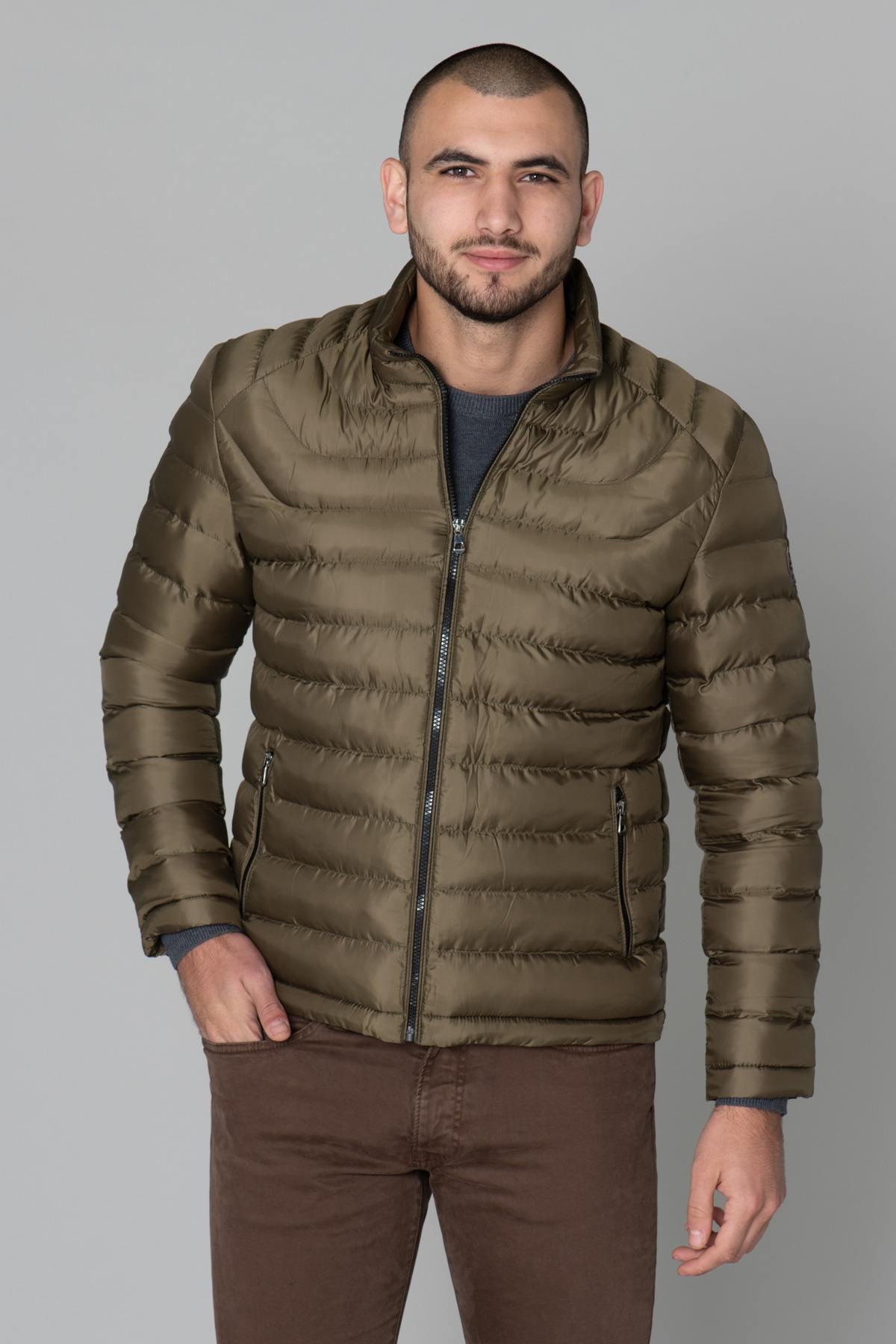 Thin khaki down jacket - Image n°1