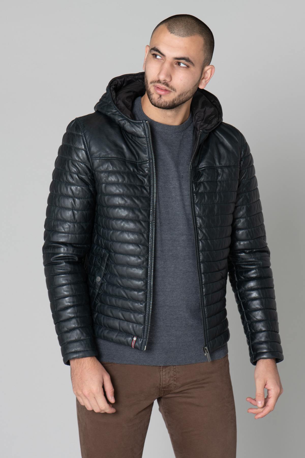 Men's light and warm down jacket - Image n°1