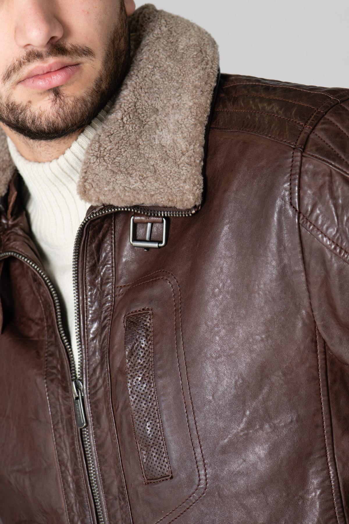 Brown leather jacket with fur collar - Image n°3