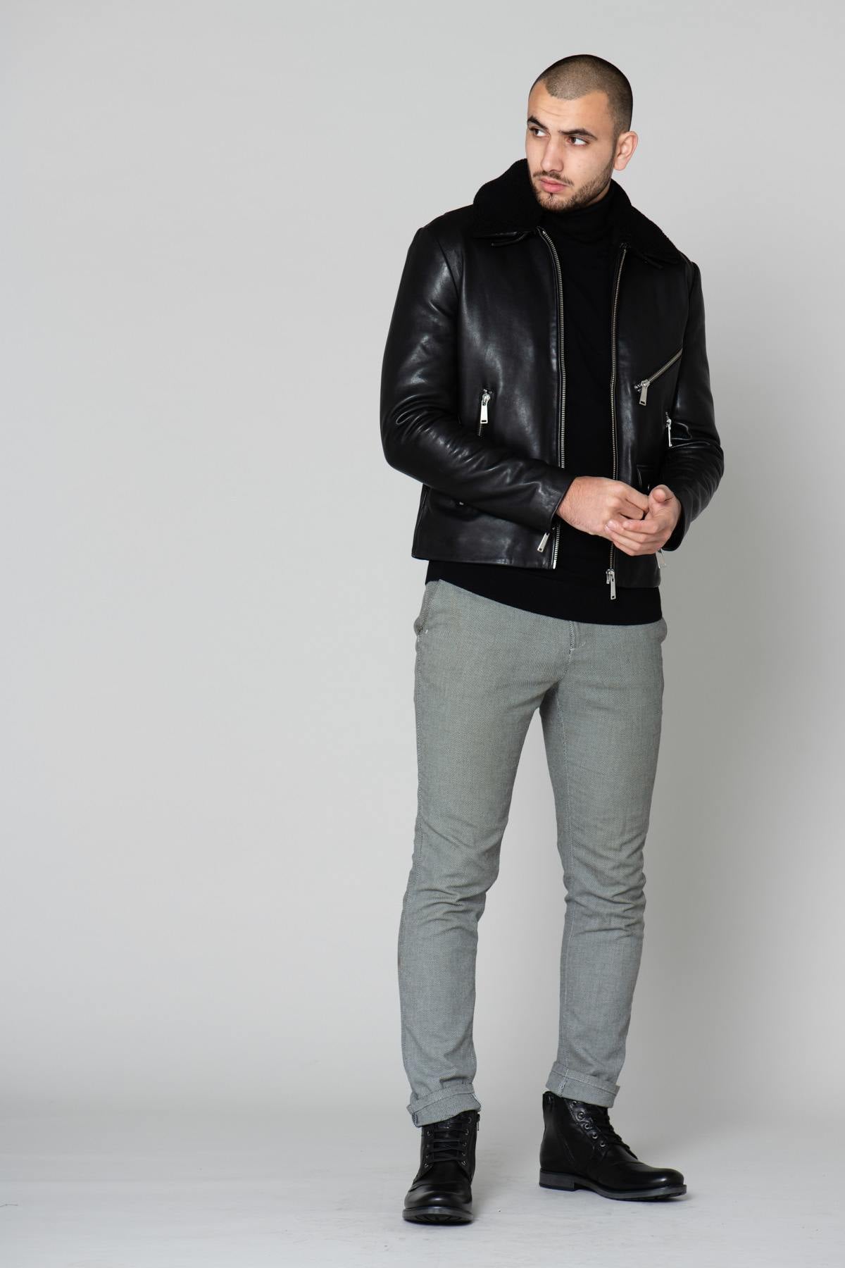 Elegant black leather jacket - Image n°3