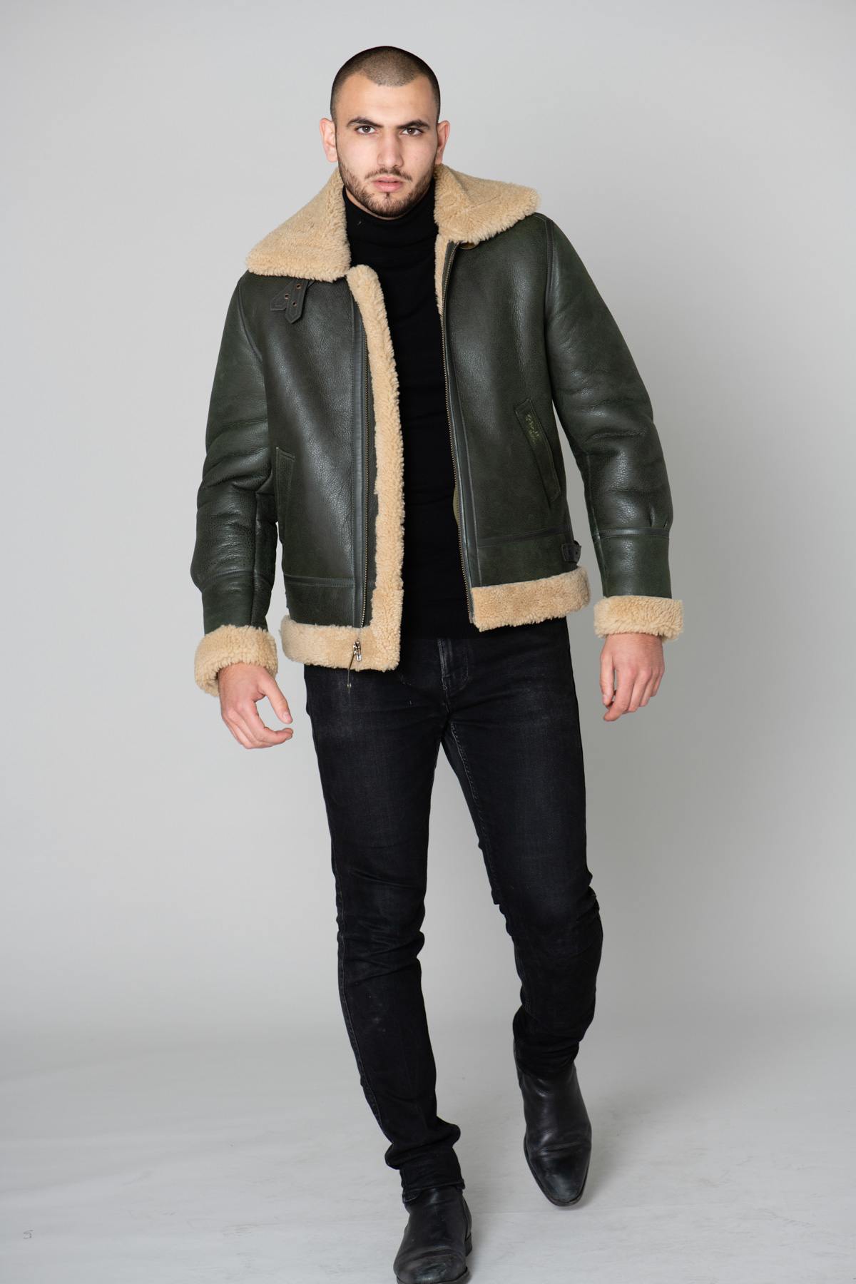 Khaki and beige shearling bomber jacket - Image n°2