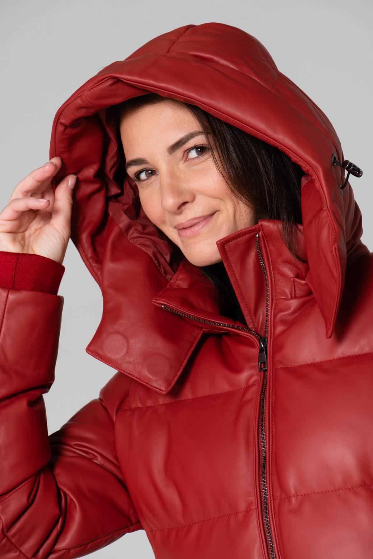 Chic red sportswear down jacket - Image n°2