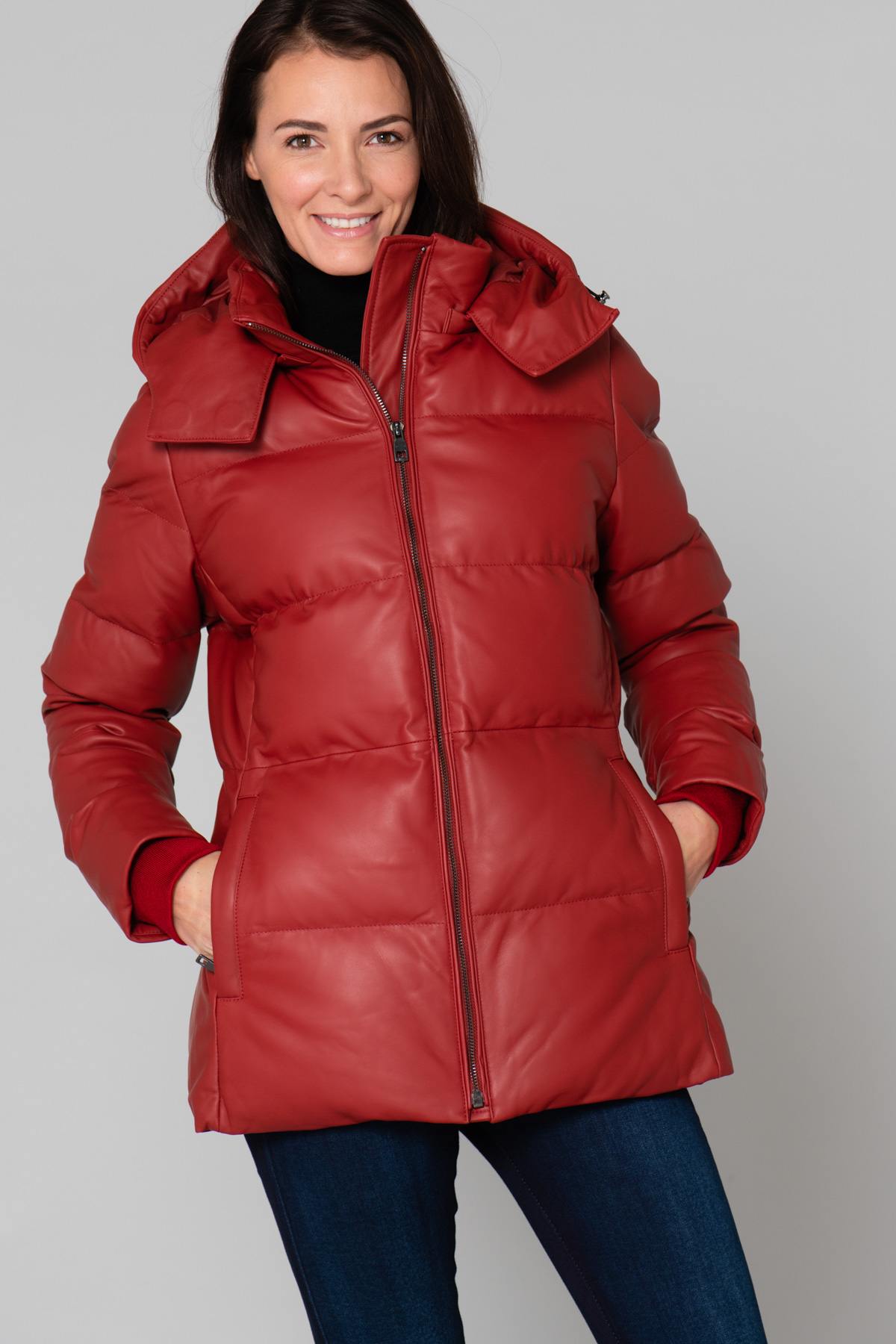 Chic red sportswear down jacket - Image n°4