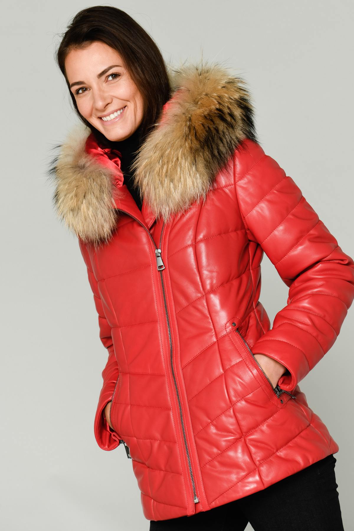 Red fur collar down jacket - Image n°6