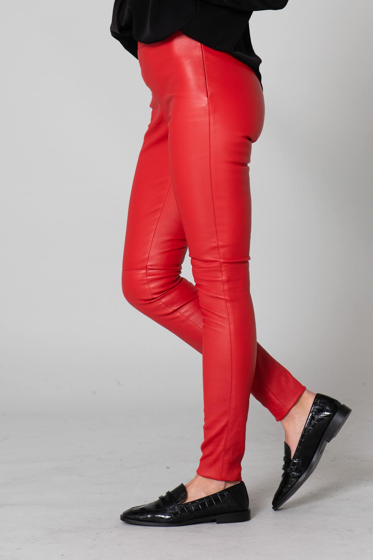 Red slimfit leather pants - Image n°5