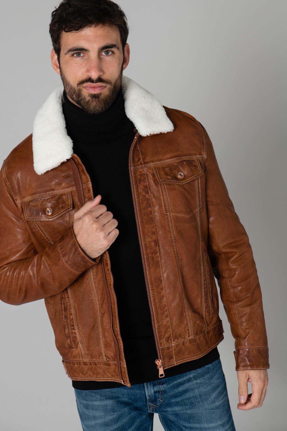 Cognac leather jacket with white fur collar - Image n°4