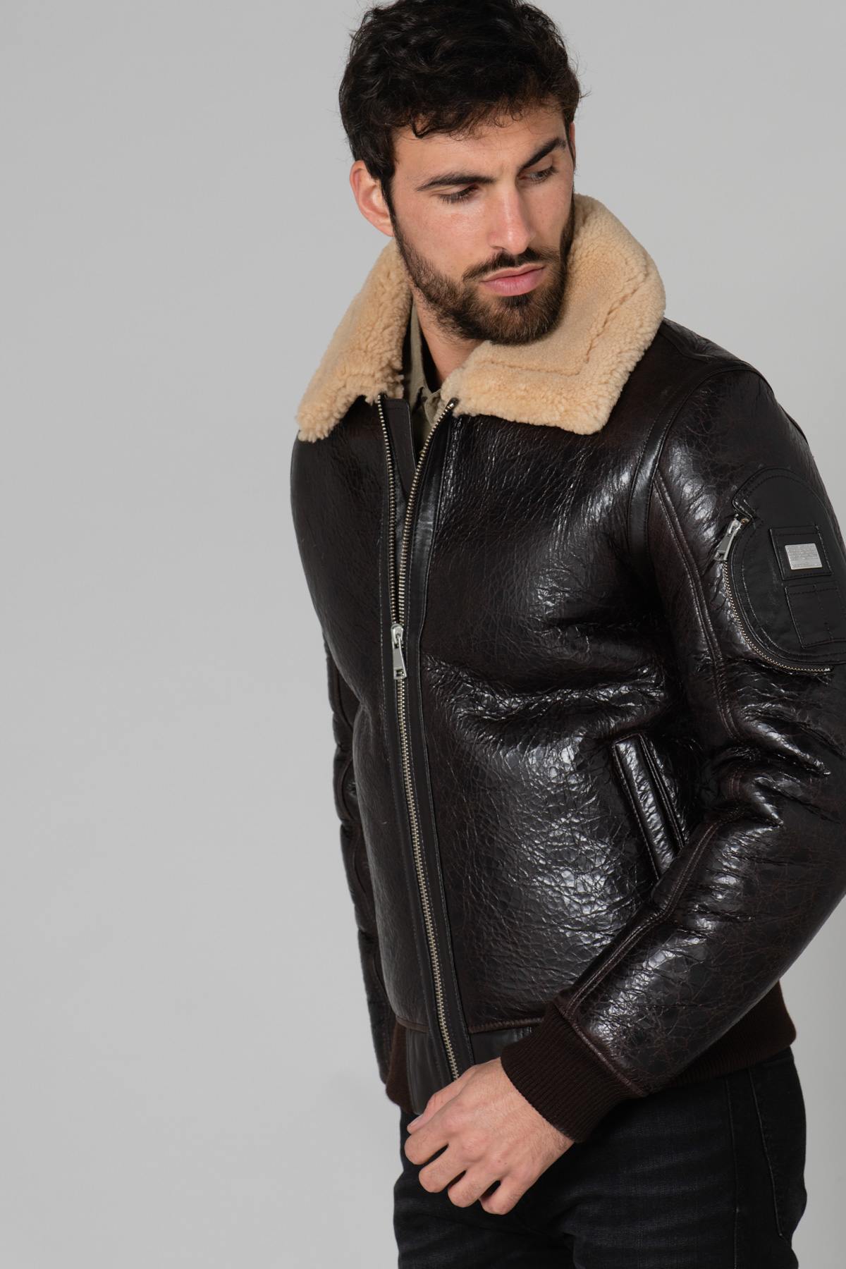 Vintage bomber jacket in shearling - Image n°2