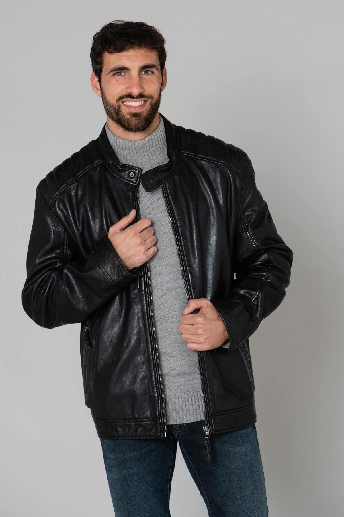 Large size leather jacket - Image n°1