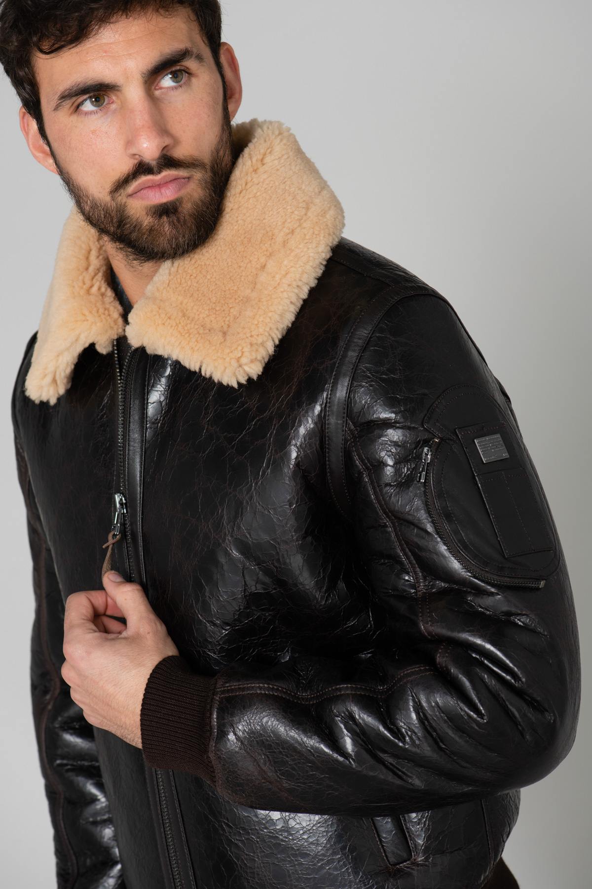 Vintage-effect leather bomber jacket - Image n°2