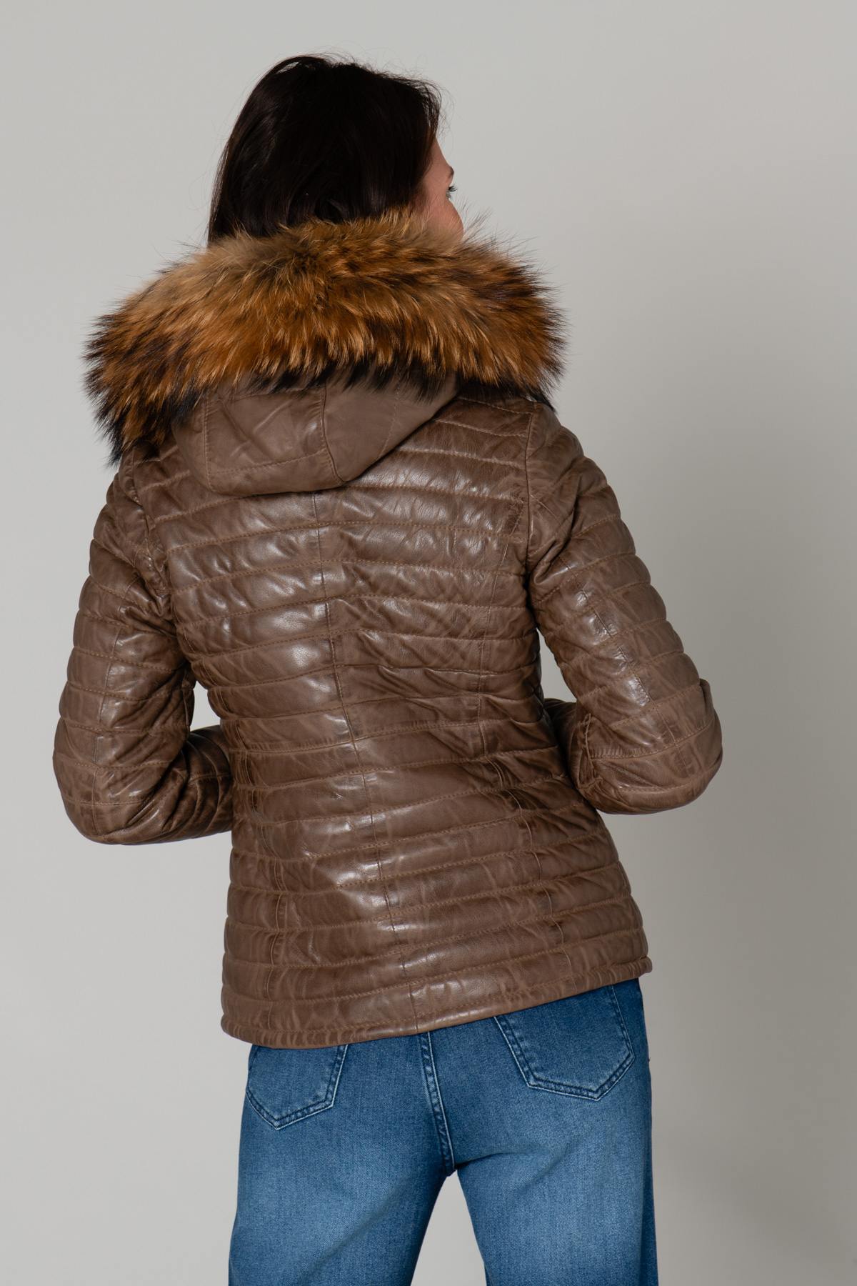 Light brown down jacket in leather and fur collar - Image n°5