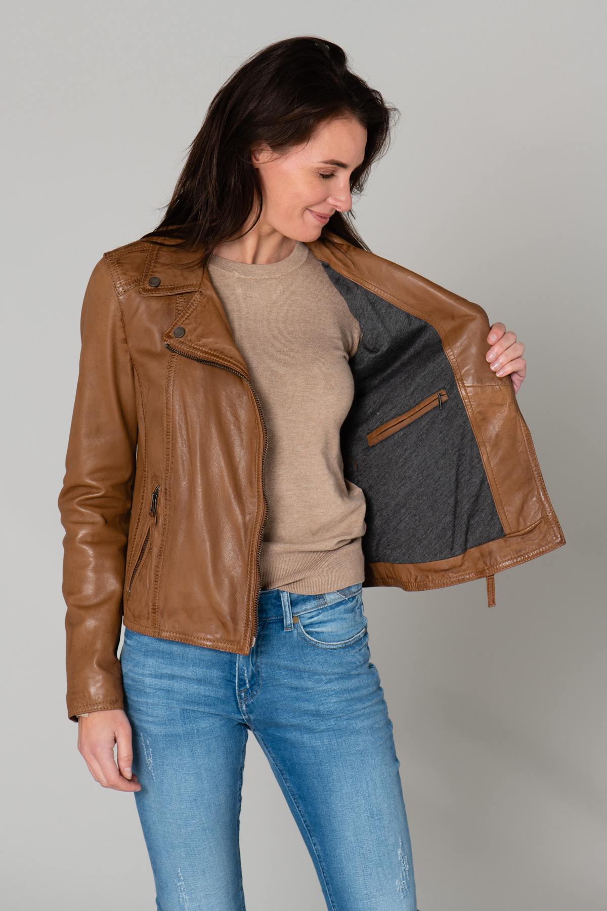 Women's cognac leather Biker Jacket - Image n°5