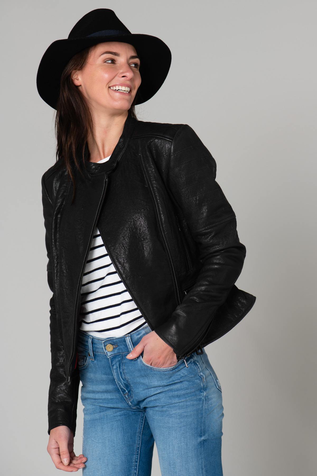 Women's leather biker jacket - Image n°1